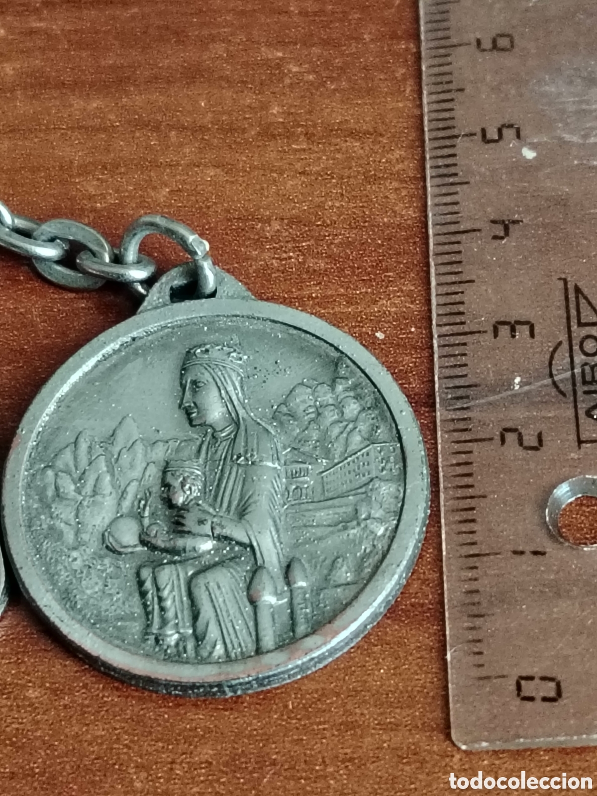 Coleccionismo de llaveros: Llavero Virgen de Montserrat - Foto 1