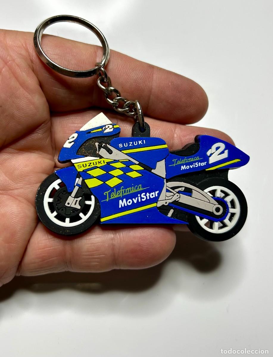 Coleccionismo de llaveros: 3893.Llavero de goma de la motocicleta Suzuki RGV500 del equipo Telef&oacute;nica MoviStar Suzuki