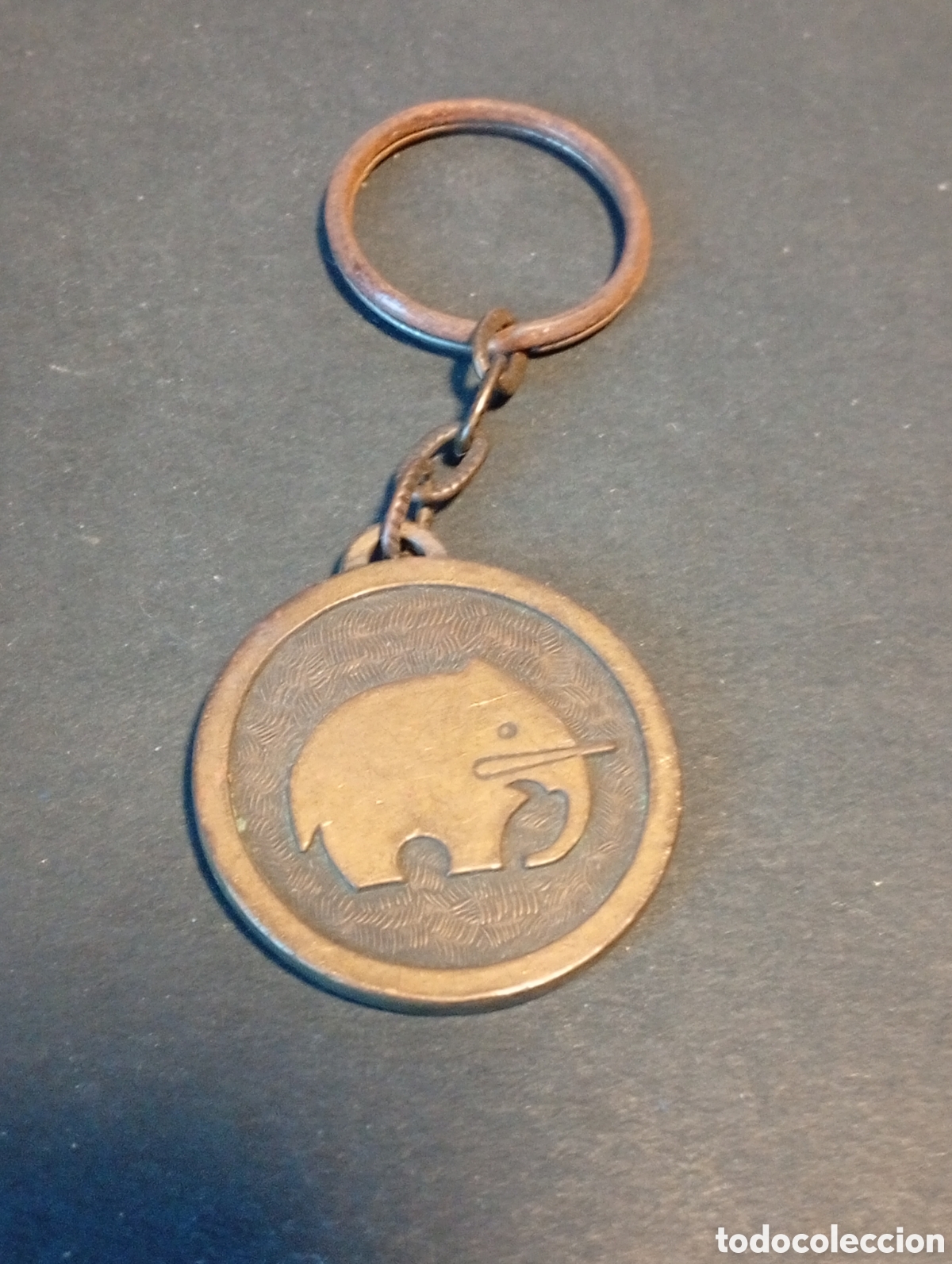 Coleccionismo de llaveros: Llavero caf&eacute;s de L, Elephant noir - Foto 2