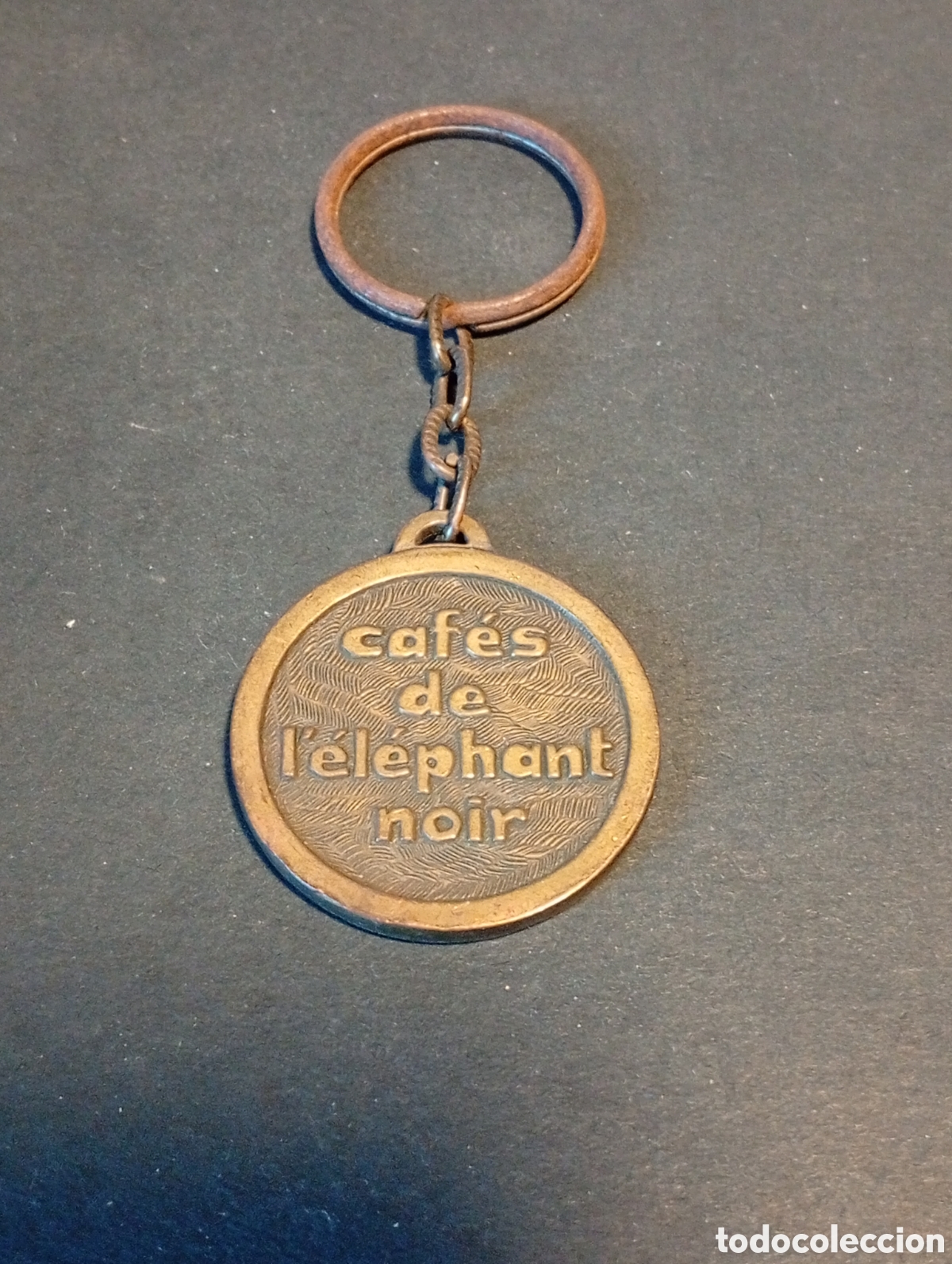 Coleccionismo de llaveros: Llavero caf&eacute;s de L, Elephant noir - Foto 1