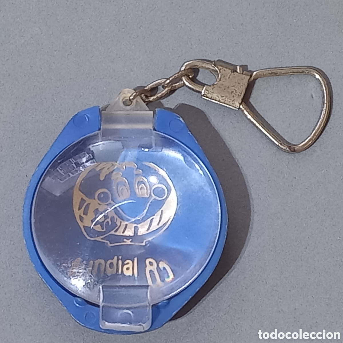 Coleccionismo de llaveros: Antiguo llavero lupa de NARANJITO, mascota oficial del Mundial de F&uacute;tbol de Espa&ntilde;a 1982