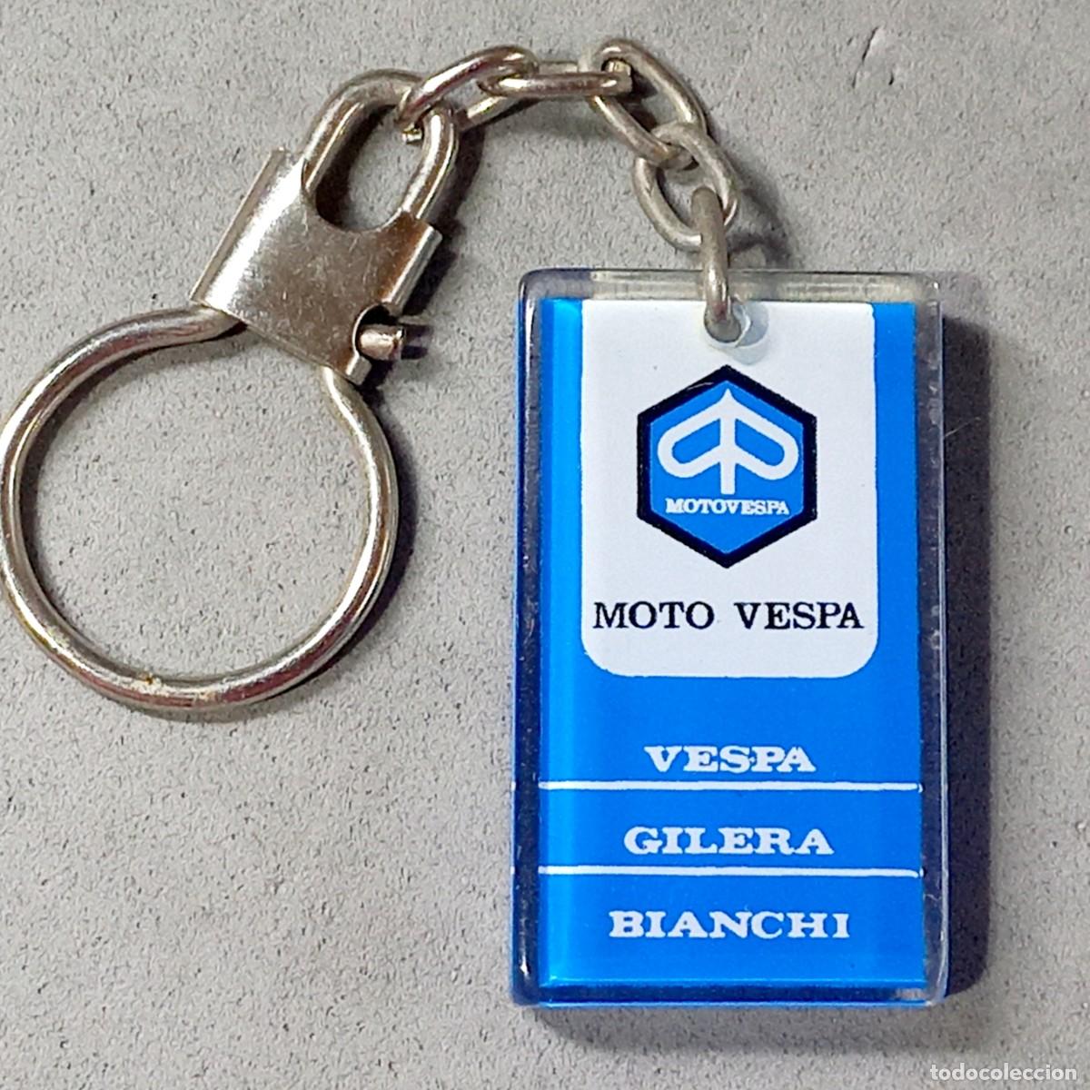 Coleccionismo de llaveros: Antiguo llavero de metacrilato, MOTO VESPA, GILERA, BIANCHI. A&ntilde;os 80