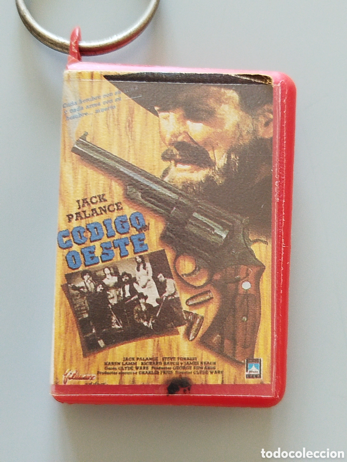 Coleccionismo de llaveros: ANTIGUO LLAVERO MINIATURA CARATULA CINTA VHS. PELICULA &rdquo; CODIGO OESTE &rdquo; JACK PALANCE