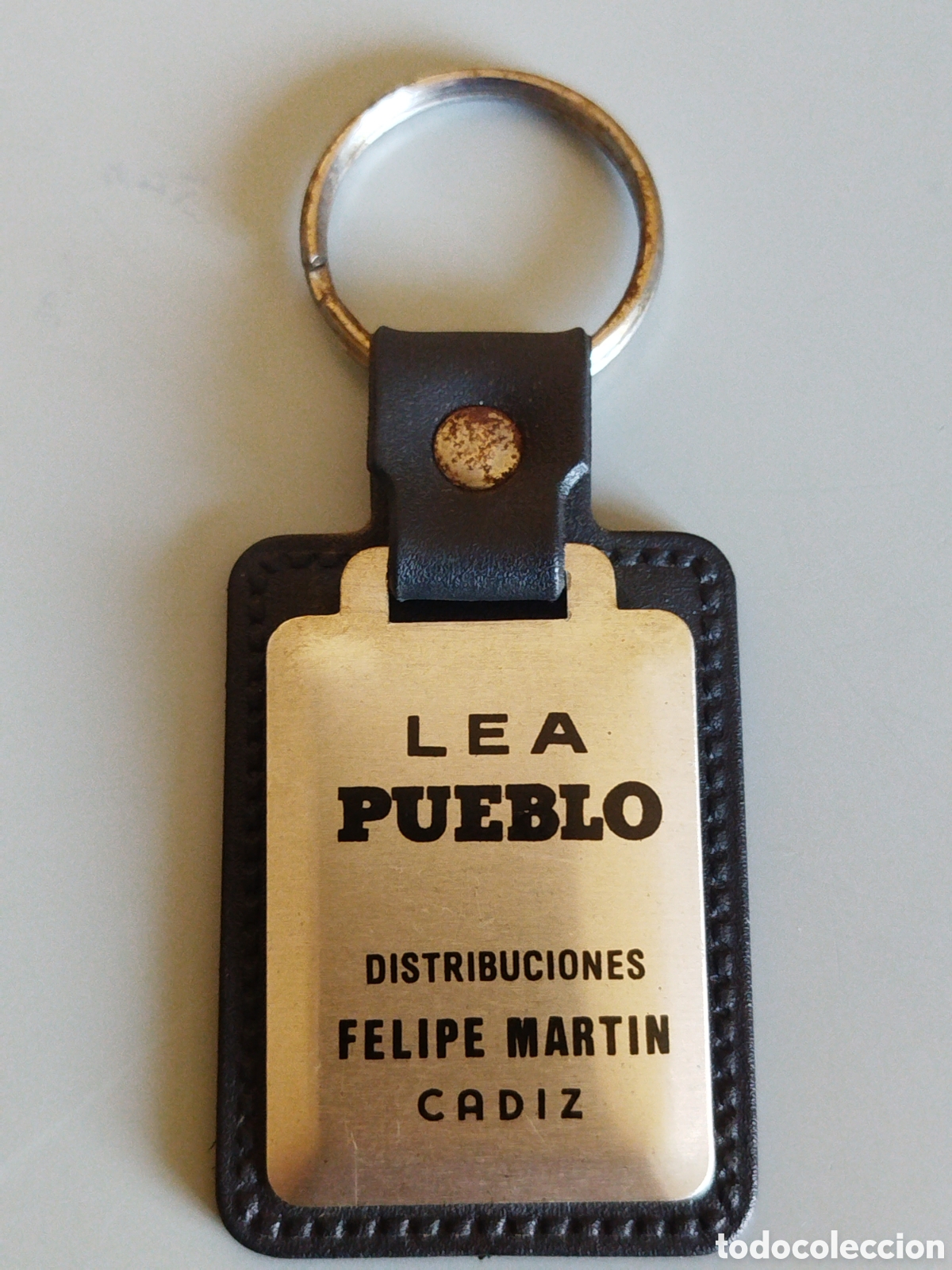 Coleccionismo de llaveros: LLAVERO ANTIGUO LEA PUEBLO DISTRIBUCIONES FELIPEZ MARTIN CADIZ