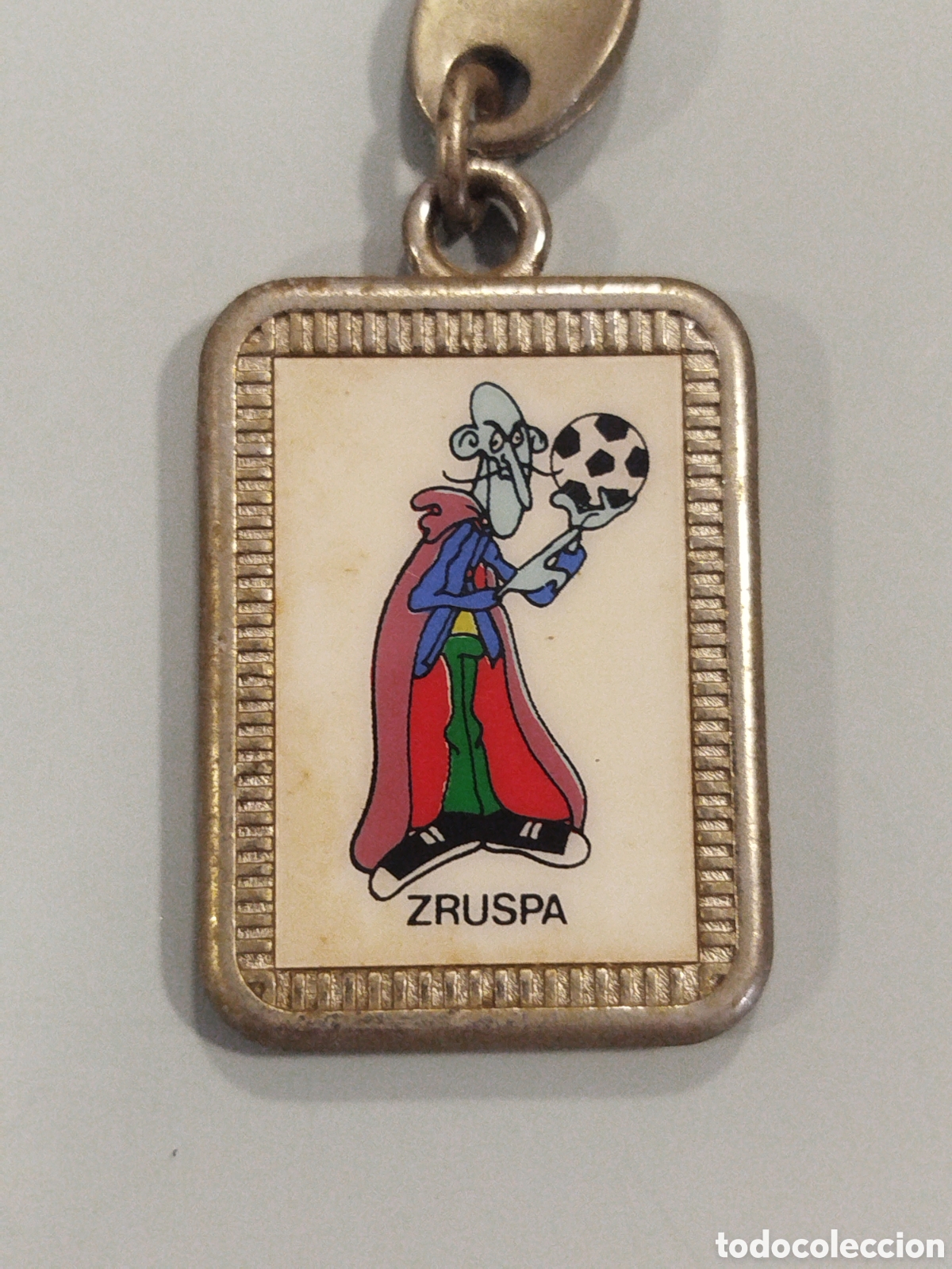 Coleccionismo de llaveros: ANTIGUO LLAVERO FUTBOL EN ACCION. ZRUSPA. SERIE NARANJITO