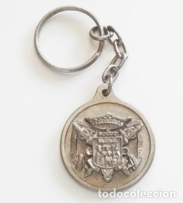 Collectionnisme de portes-cl&eacute;s: LLAVERO ESCUDO DE SEVILLA - EN RELIEVE - DETR&Aacute;S PUBLICIDAD