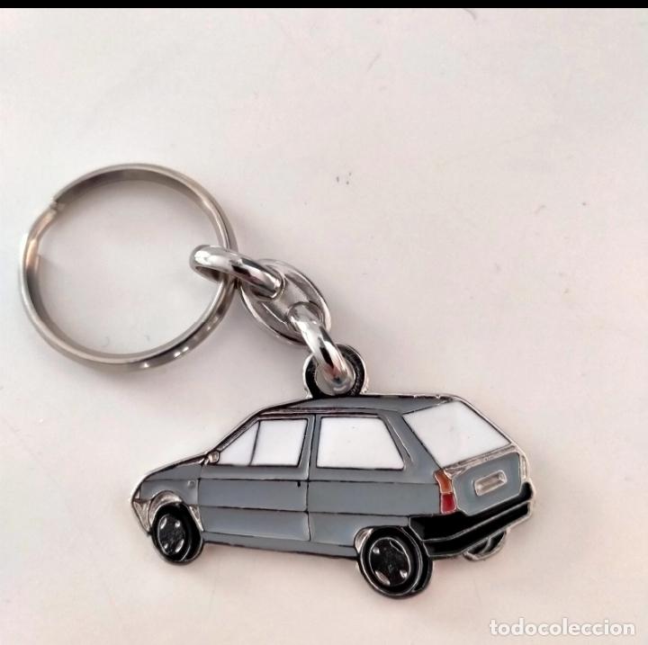 Coleccionismo de llaveros: llavero citro&euml;n AX gris - Foto 1