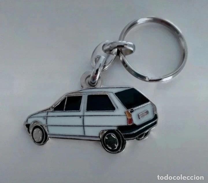 Coleccionismo de llaveros: llavero citro&euml;n AX blanco - Foto 1