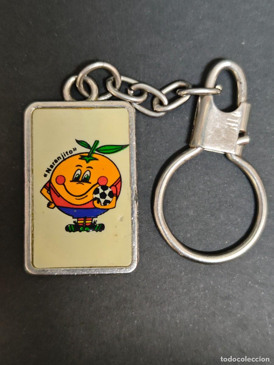 Coleccionismo de llaveros: LLAVERO FUTBOL NARANJITO MUNDIAL 82 FC BARCELONA