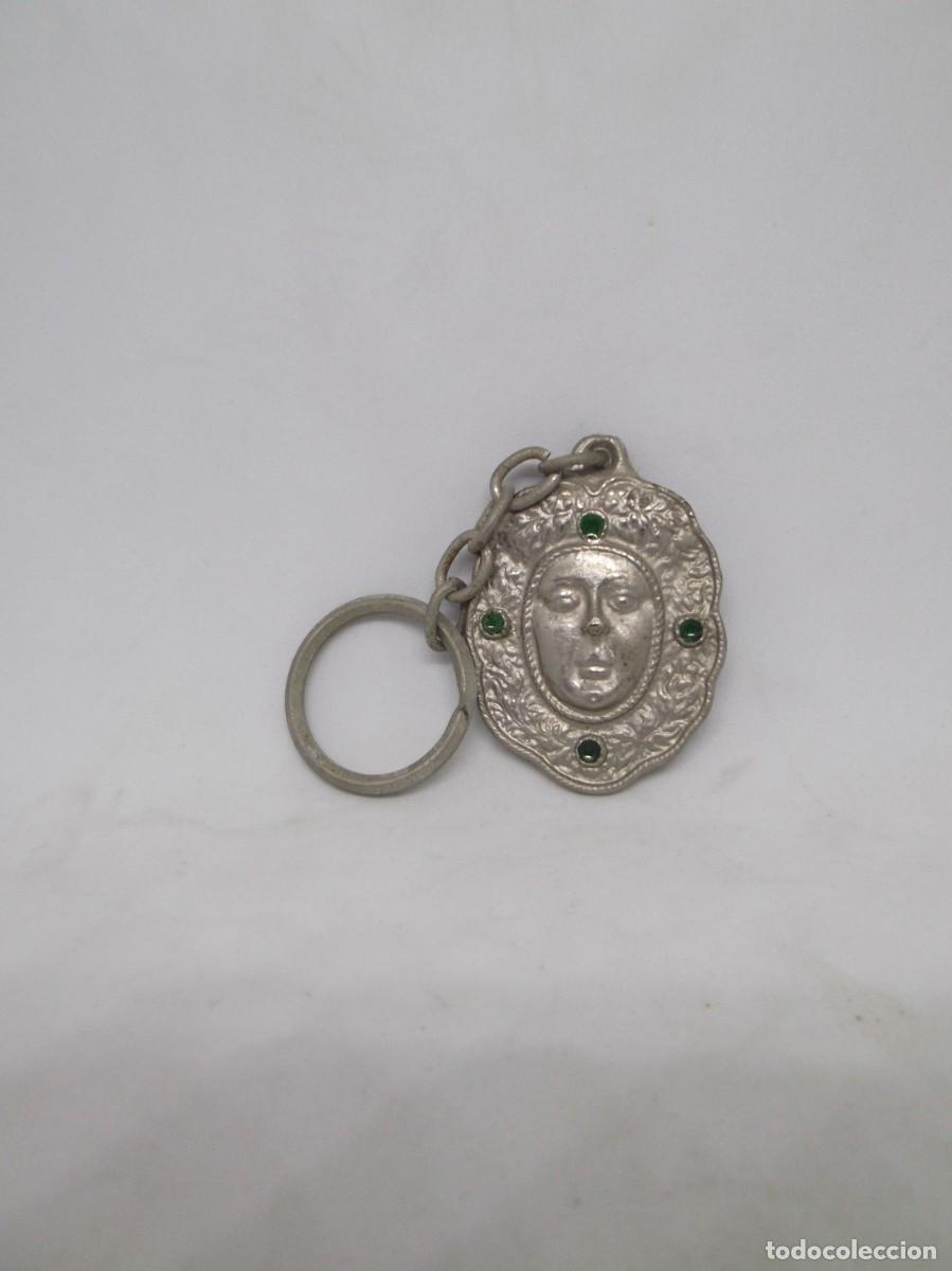 Coleccionismo de llaveros: Llavero de la cara de la virgen del Rocio