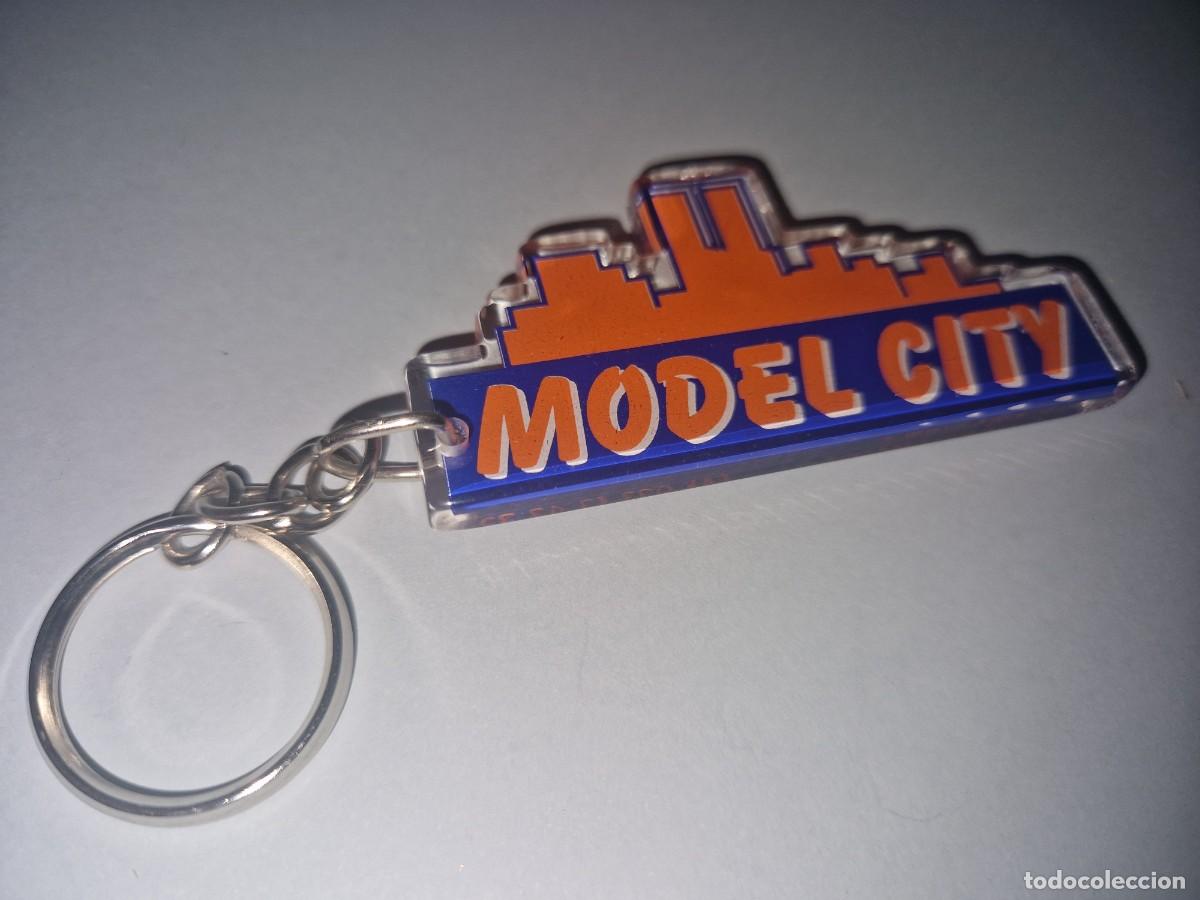 Coleccionismo de llaveros: MODEL CITY , LLAVERO