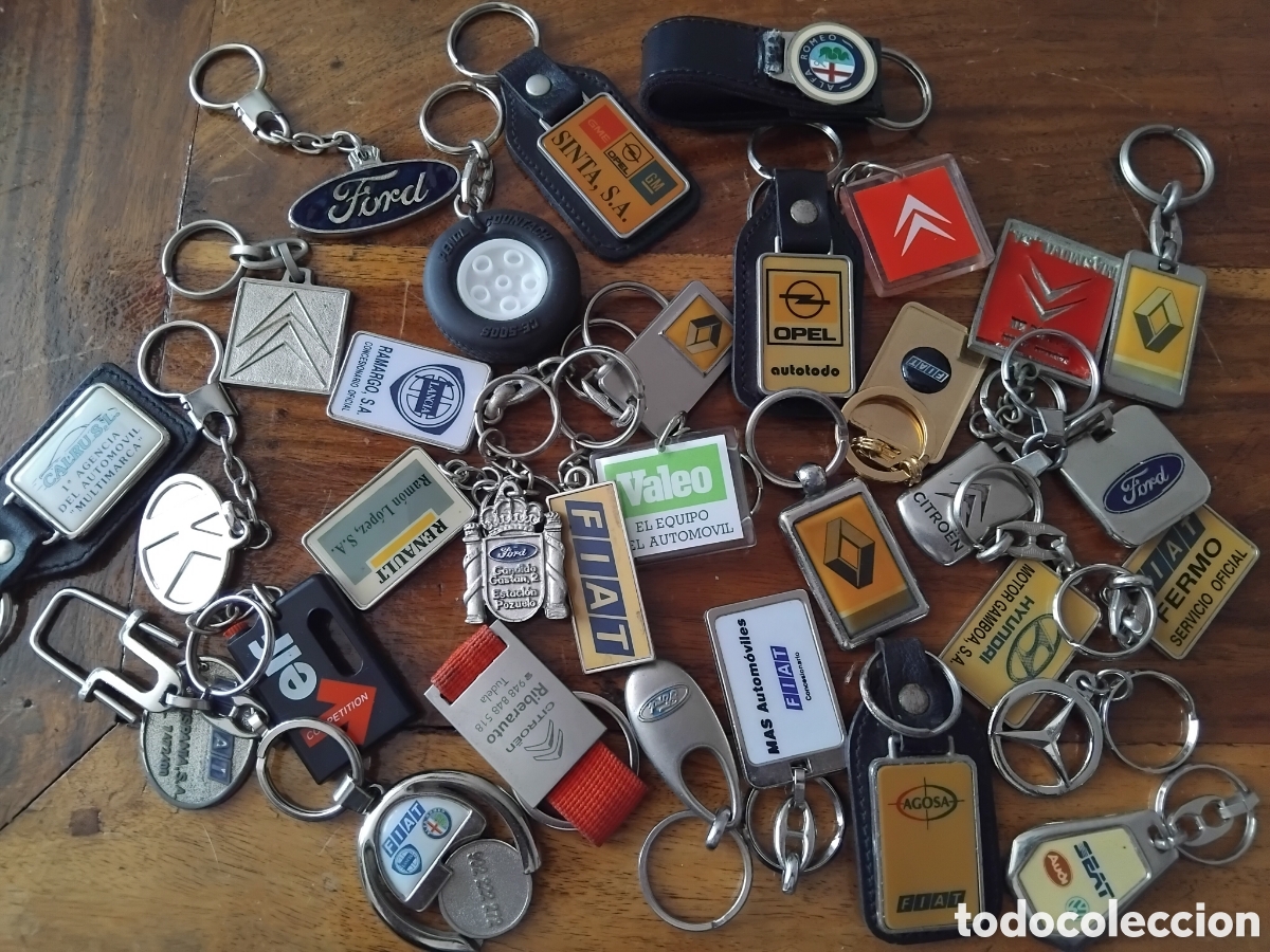 Coleccionismo de llaveros: Lote llaveros ANTIGUOS de COCHES