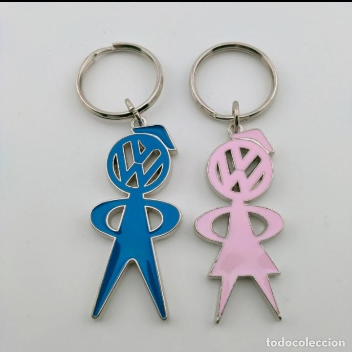Coleccionismo de llaveros: Llaveros Volkswagen azul y rosa