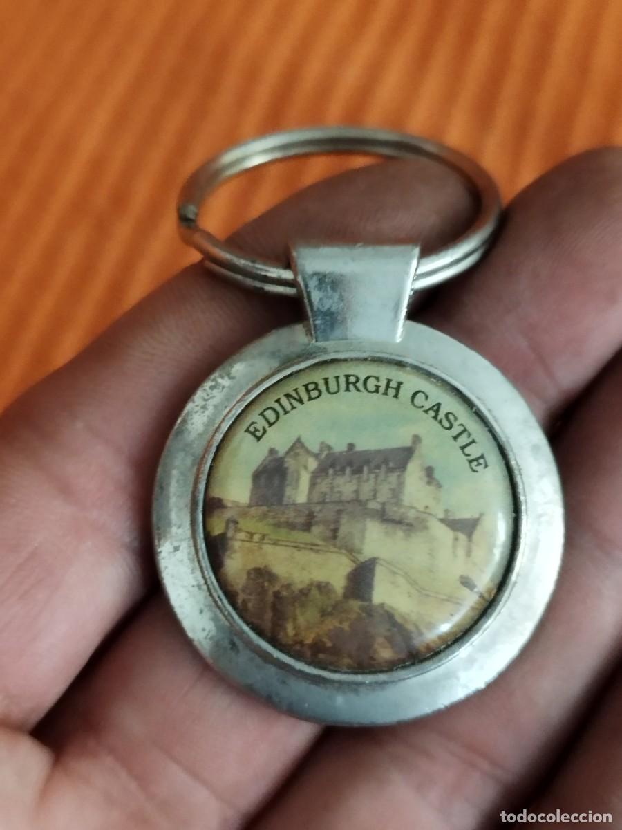 Coleccionismo de llaveros: Antiguo llavero con la imagen del castillo de Edimburgo.