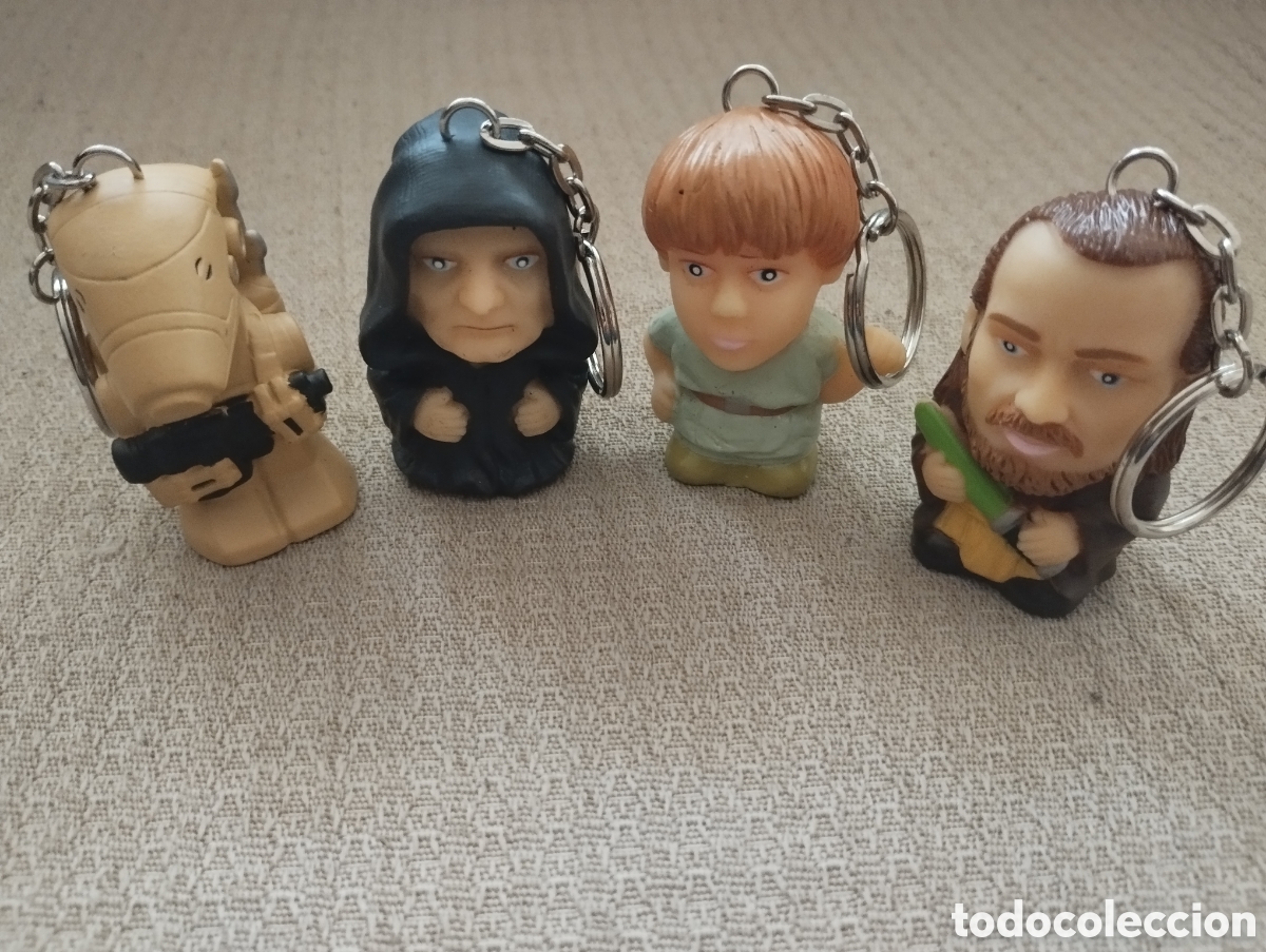 Sammlung von Schl&uuml;sselanh&auml;ngern: LLAVEROS COLECCIONABLES DE LA SAGA STAR WARS