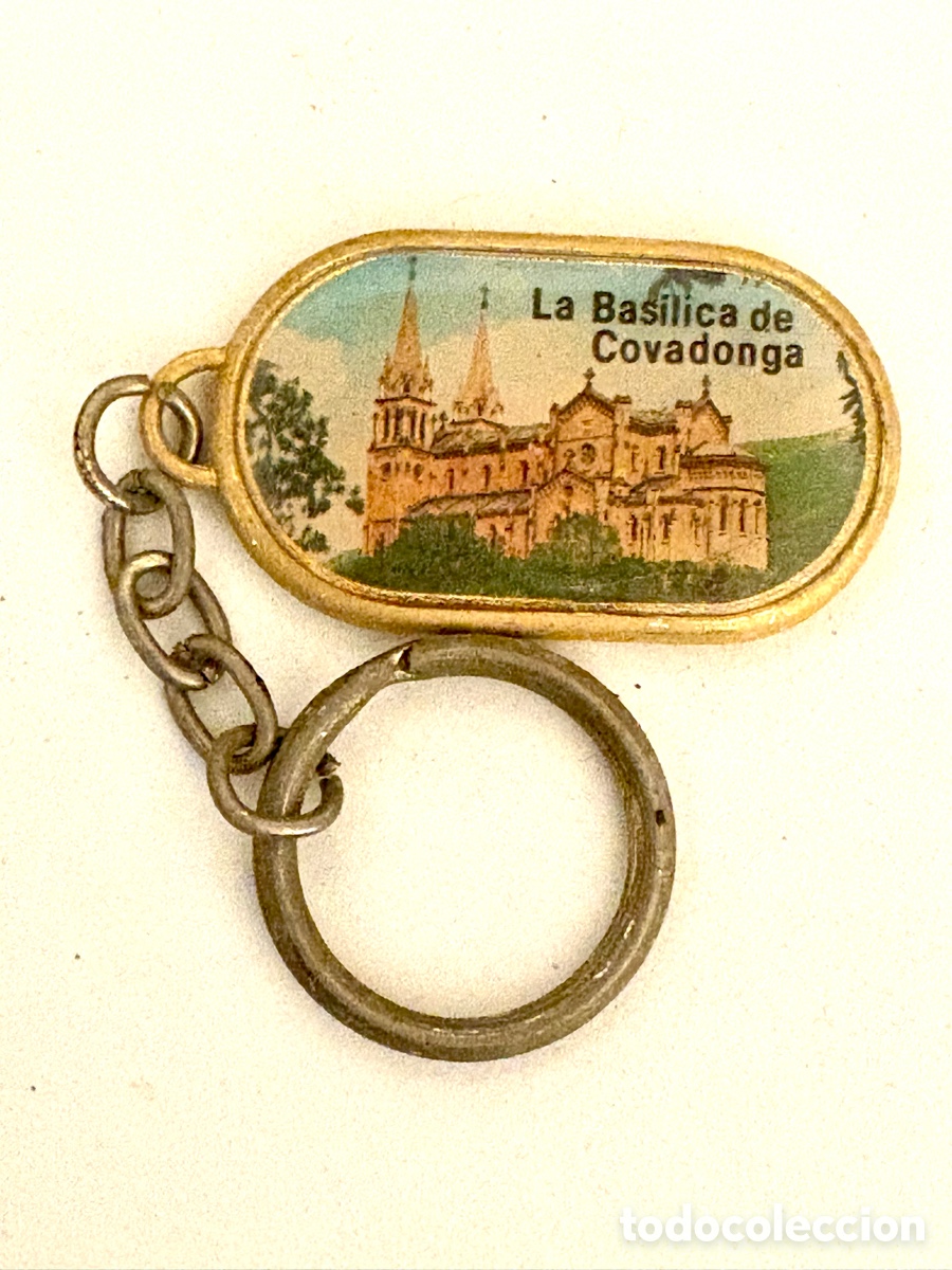 Colecionismo de porta-chaves: A&ntilde;os 70 Llavero Vintage de Recuerdo de Asturias - Bas&iacute;lica y Virgen de Covadonga (La Santina)