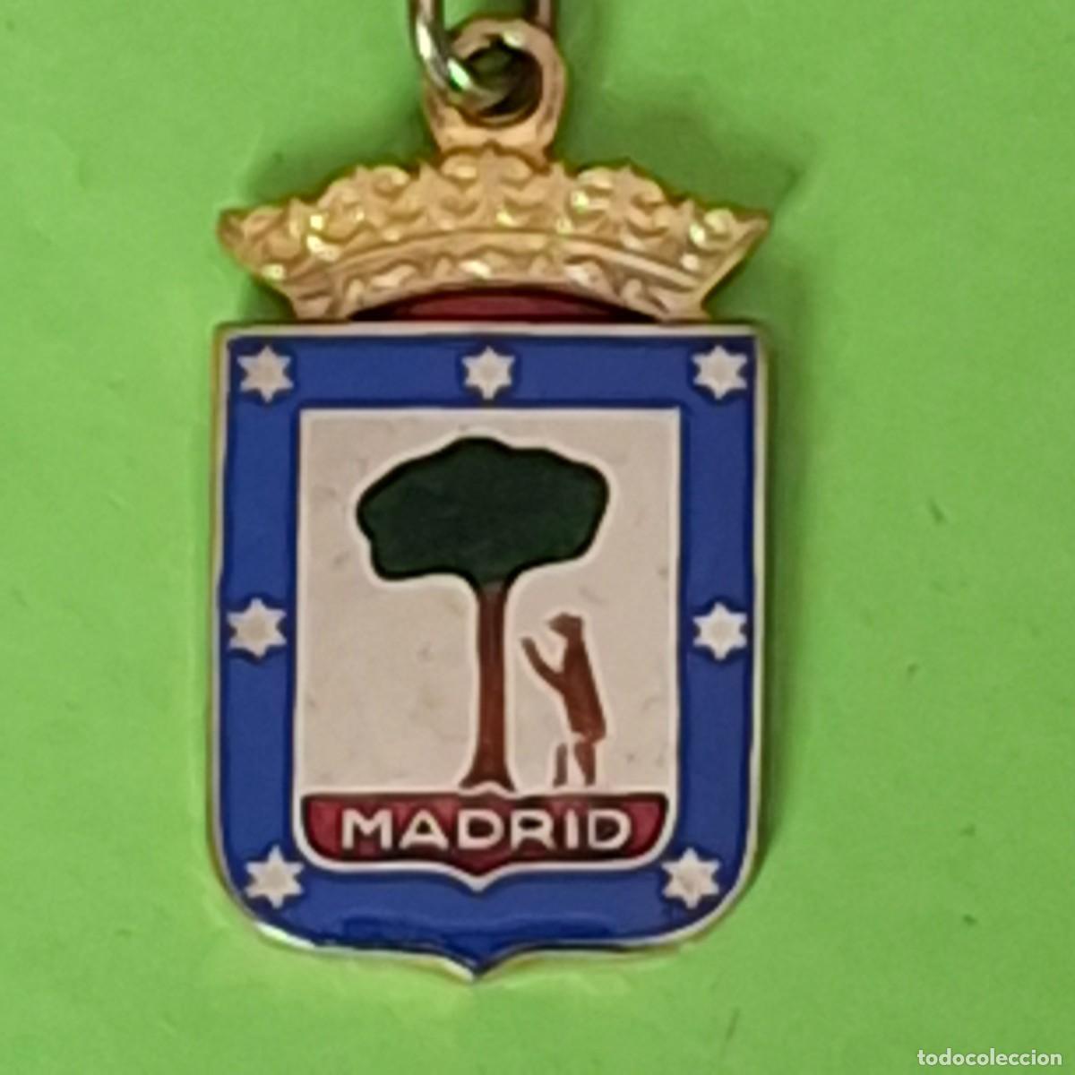 Collectionnisme de portes-cl&eacute;s: LLAVERO - ESCUDO MADRID CIUDAD