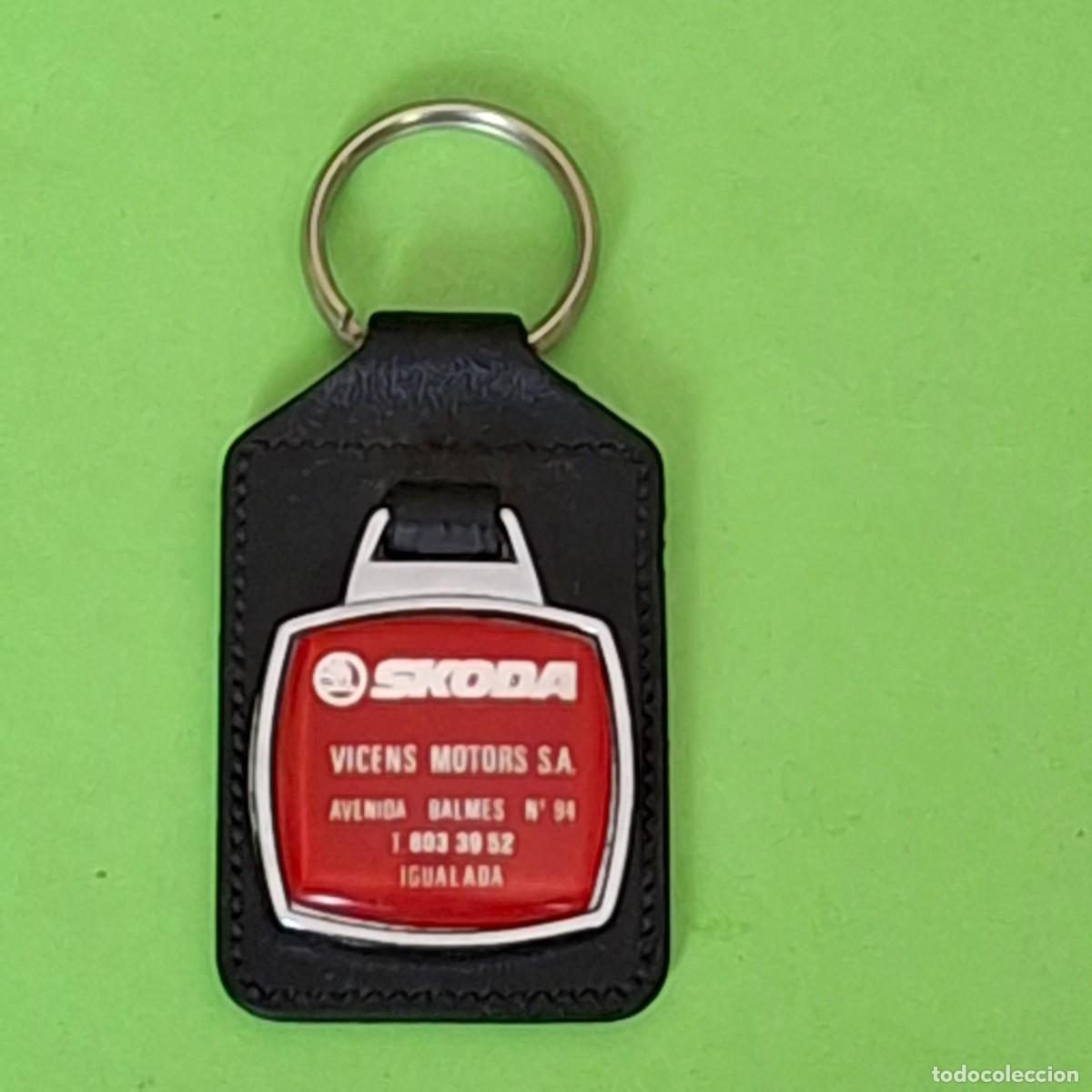 Collection of Keychains: LLAVERO - SKODA - VICENS MOTORS SA - IGUALADA BARCELONA - TEMATICA MOTOR AUTOMOVIL COCHE