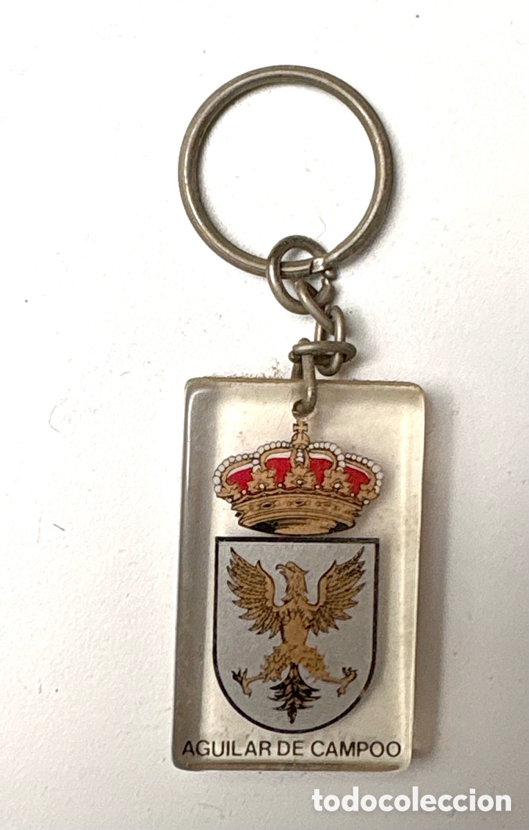 Coleccionismo de llaveros: Llavero Antiguo de Resina - Escudo Her&aacute;ldico de Aguilar de Campoo (Palencia) - Vintage A&ntilde;os 70/80