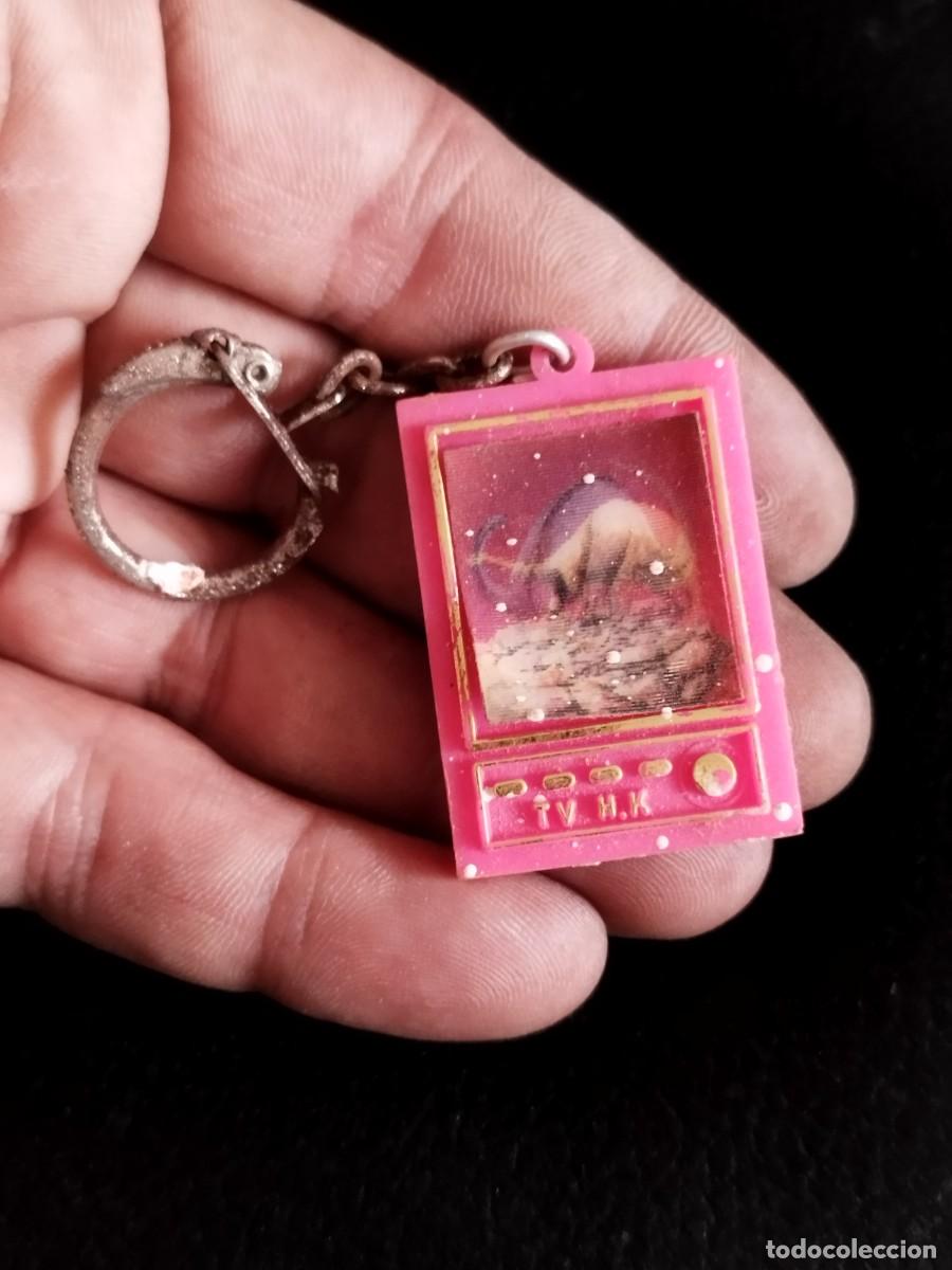 Coleccionismo de llaveros: Llavero de una mini tele, television. Pantalla de juegos, videojuegos.