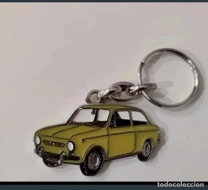 Coleccionismo de llaveros: llavero seat 850 amarillo