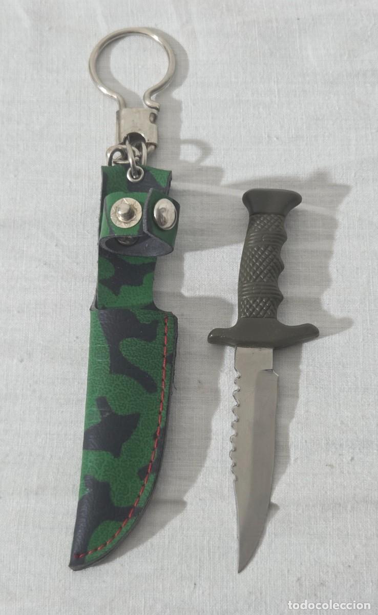 Coleccionismo de llaveros: 4 llaveros de machetes en miniatura - Foto 19