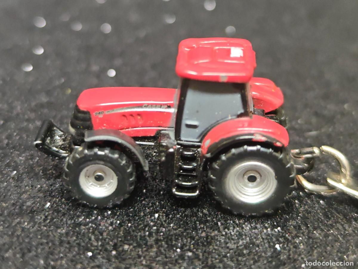 Coleccionismo de llaveros: LLAVERO TRACTOR COLECCION HOBBIES UNIVERSAL CASA PUMA CVX 240