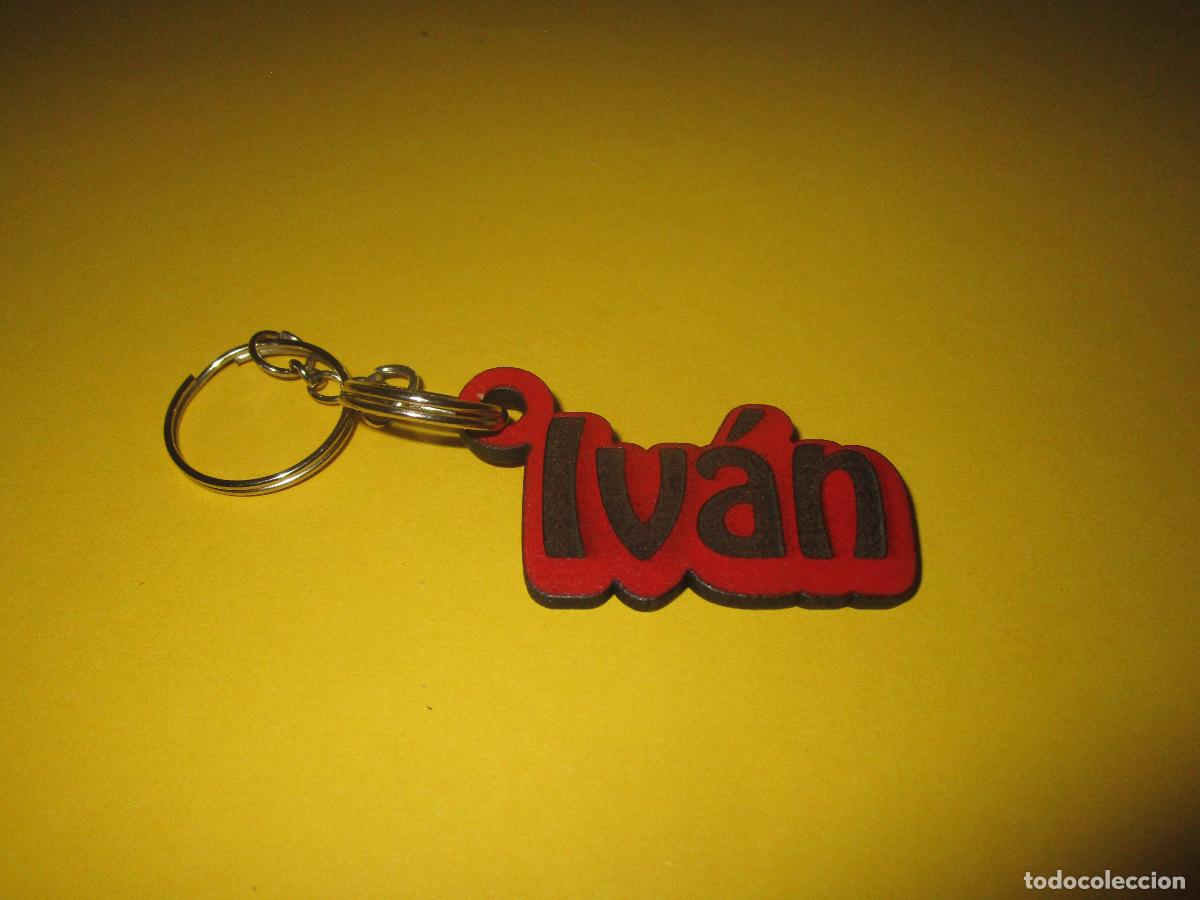 Coleccionismo de llaveros: LLAVERO PERSONALIZADO DE MADERA GRABADO CON NOMBRE - IVAN - ARTESANAL