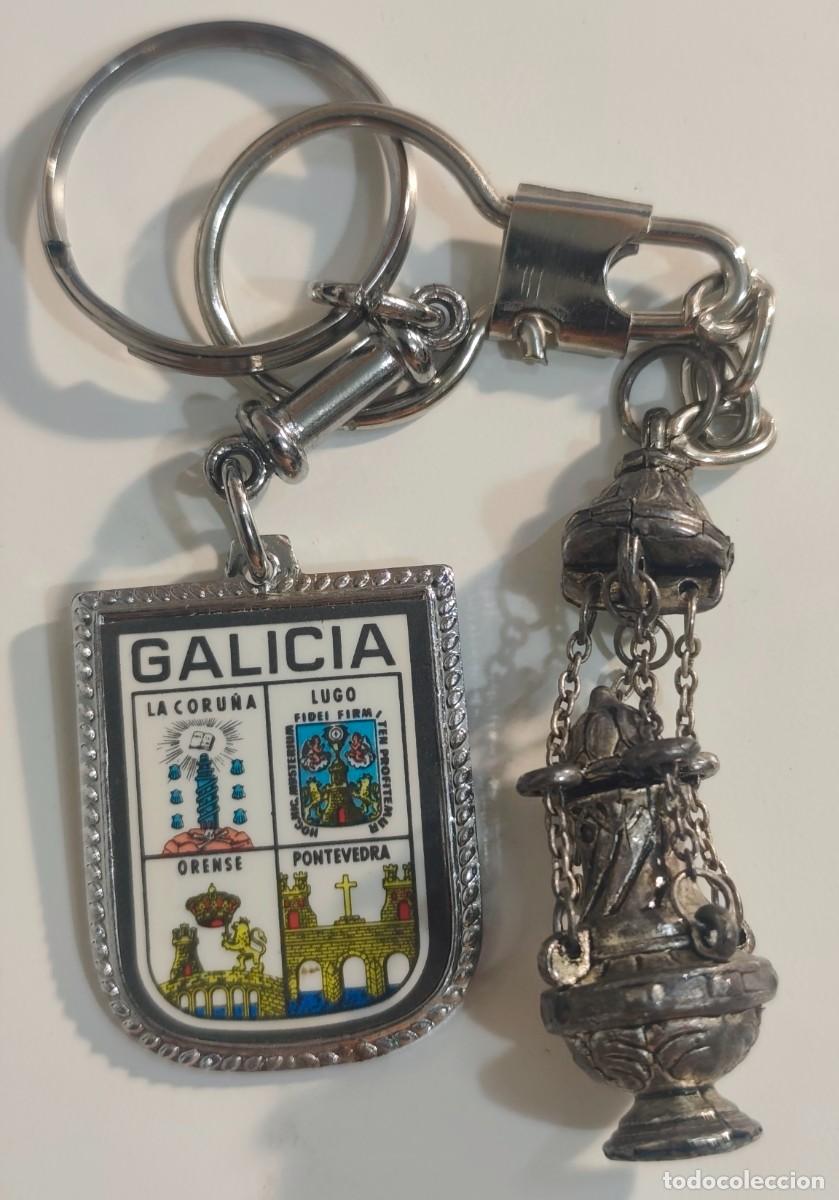 Coleccionismo de llaveros: LLAVEROS DE GALICIA - BOTAFUMEIRO Y ESCUDO HERALDICO