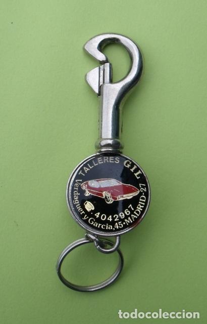 Collection of Keychains: Llavero Mosquet&oacute;n Publicitario Talleres Gil - Madrid