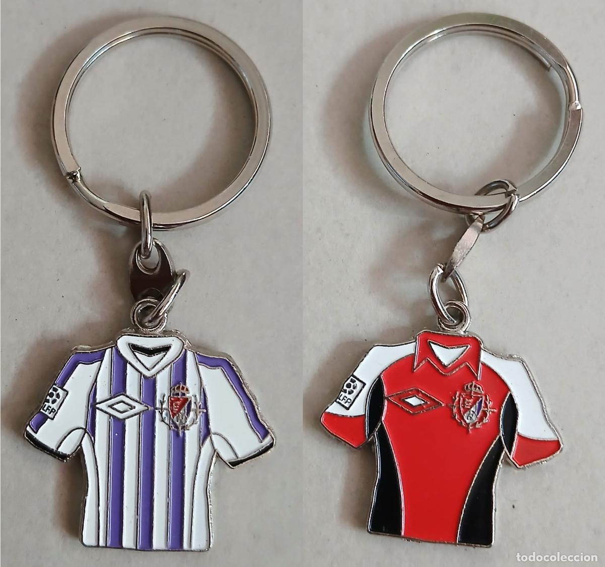 Coleccionismo de llaveros: Antiguo llavero CAMISETA VALLADOLID - El de las fotos