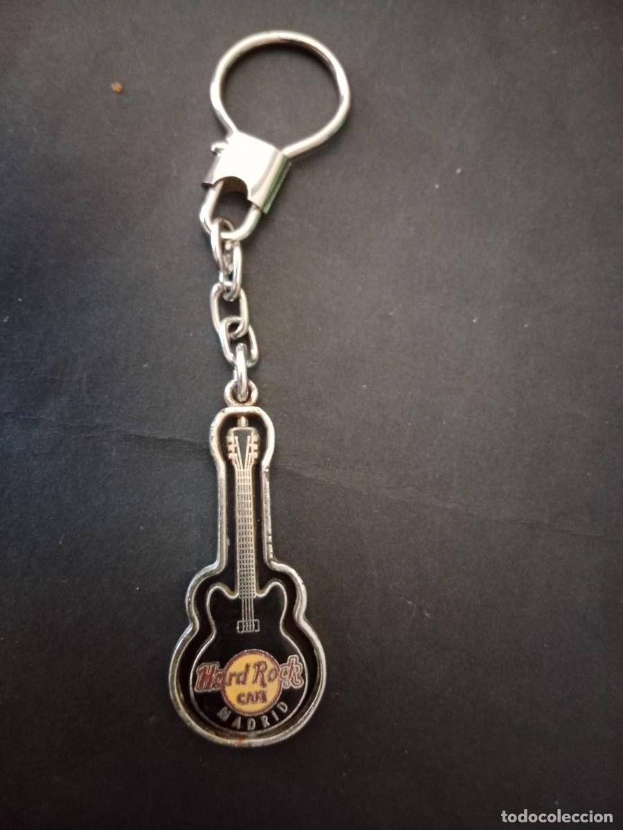 Coleccionismo de llaveros: RARO LLAVERO GIRATORIO HARD ROCK CAFE MADRID - GUITARRA ESMALTADA