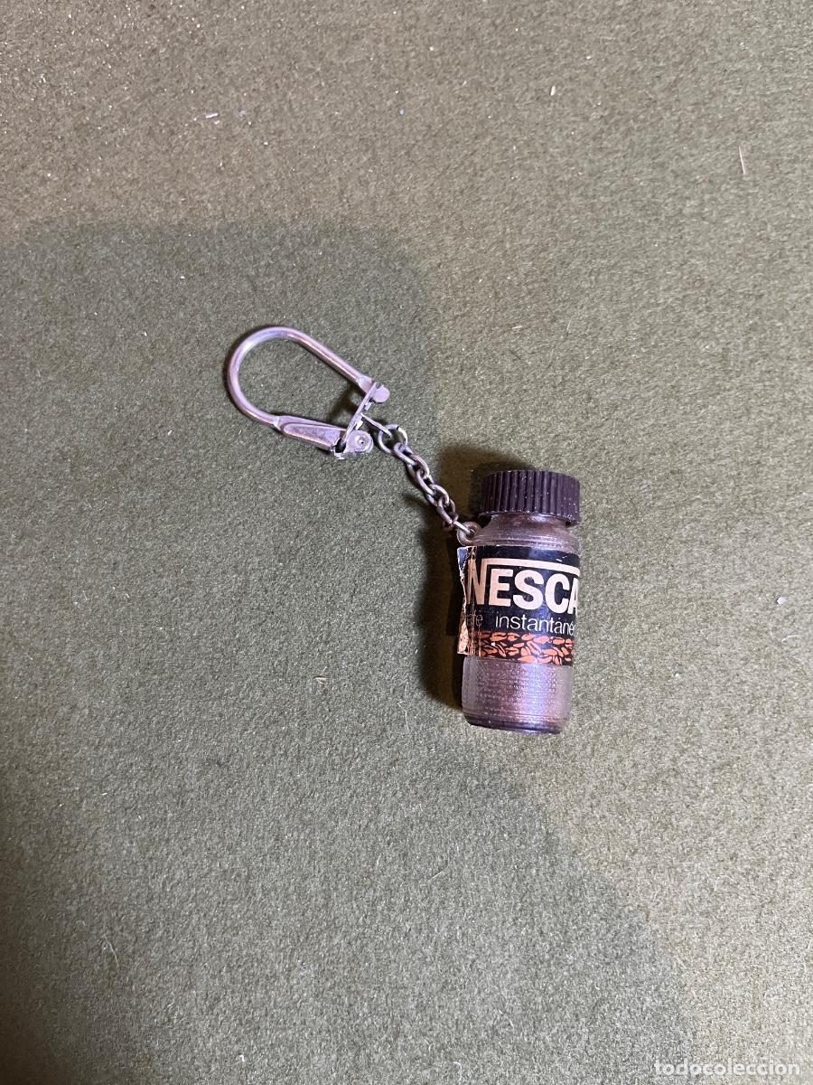 Sammlung von Schl&uuml;sselanh&auml;ngern: Llavero publicitario vintage Nescaf&eacute; caf&eacute; instant&aacute;neo bote miniatura a&ntilde;os 70 80
