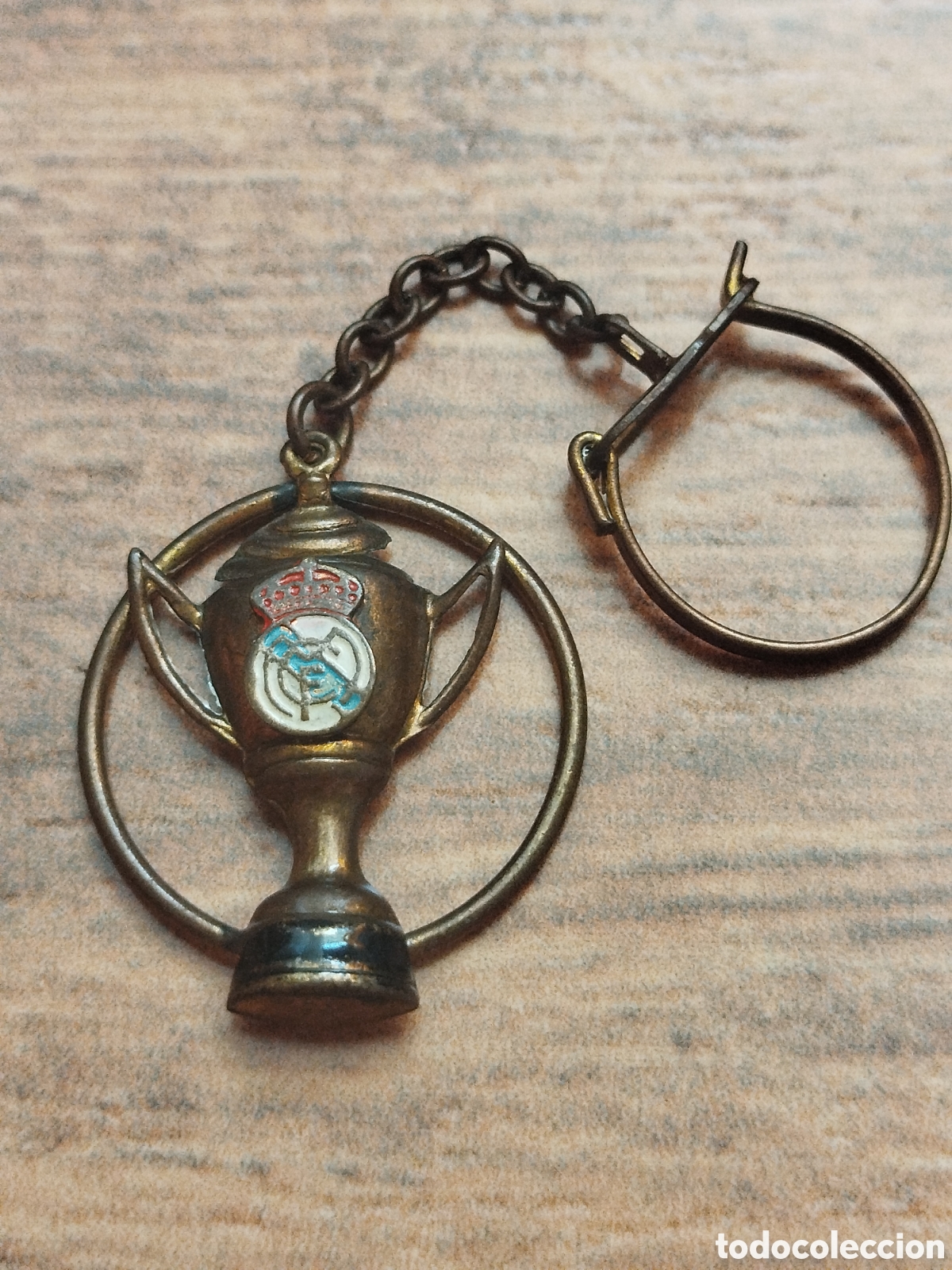 Collectionnisme de portes-cl&eacute;s: Llavero Copa Real Madrid A&ntilde;os 60