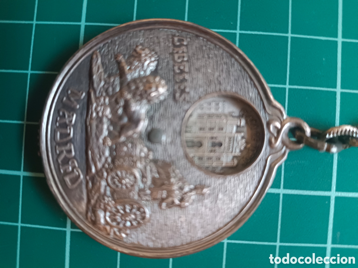 Coleccionismo de llaveros: Llavero antiguo recuerdo Madrid - Foto 6