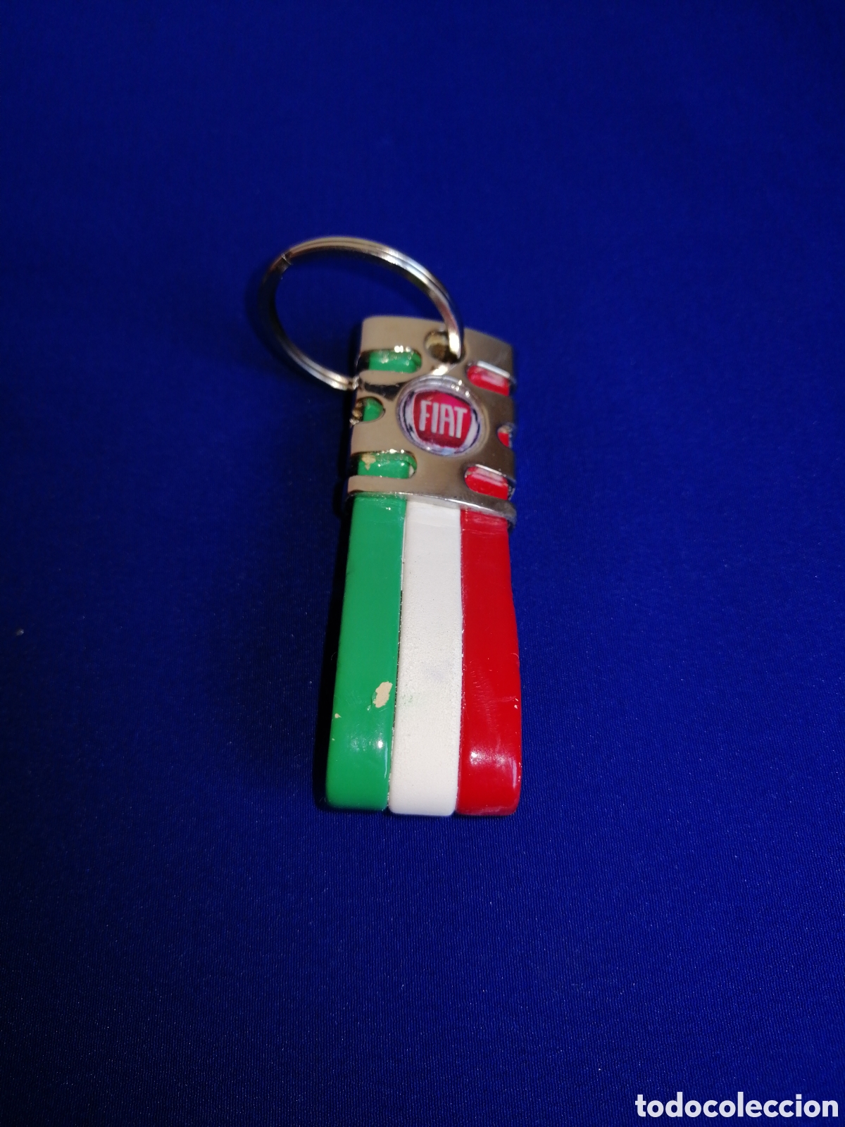 Collectionnisme de portes-cl&eacute;s: FIAT - BANDERA ITALIANA - MOTOR VILLAGE LLAVERO
