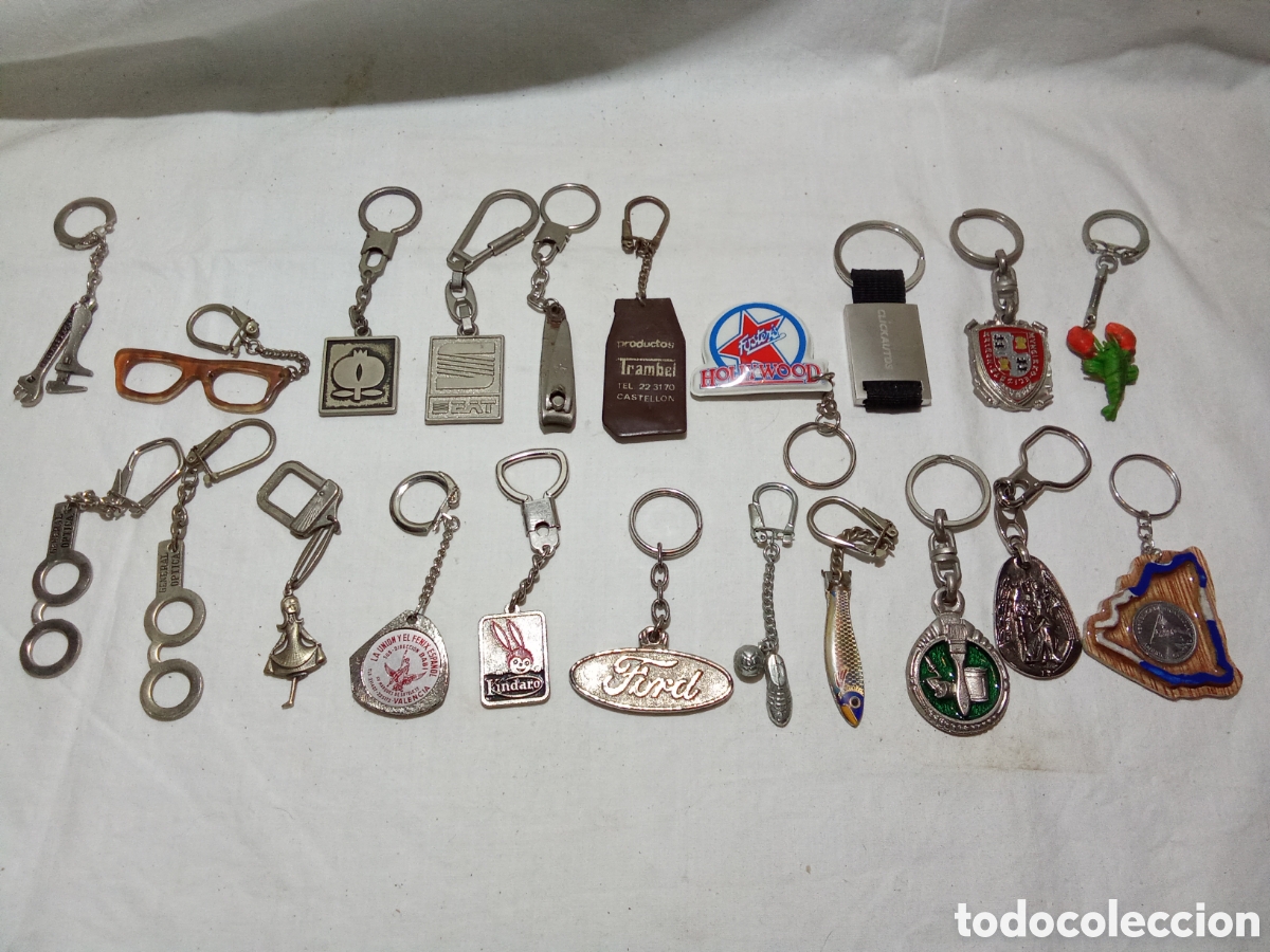 Collectionnisme de portes-cl&eacute;s: LOTE 4 CON LLAVEROS VARIADOS
