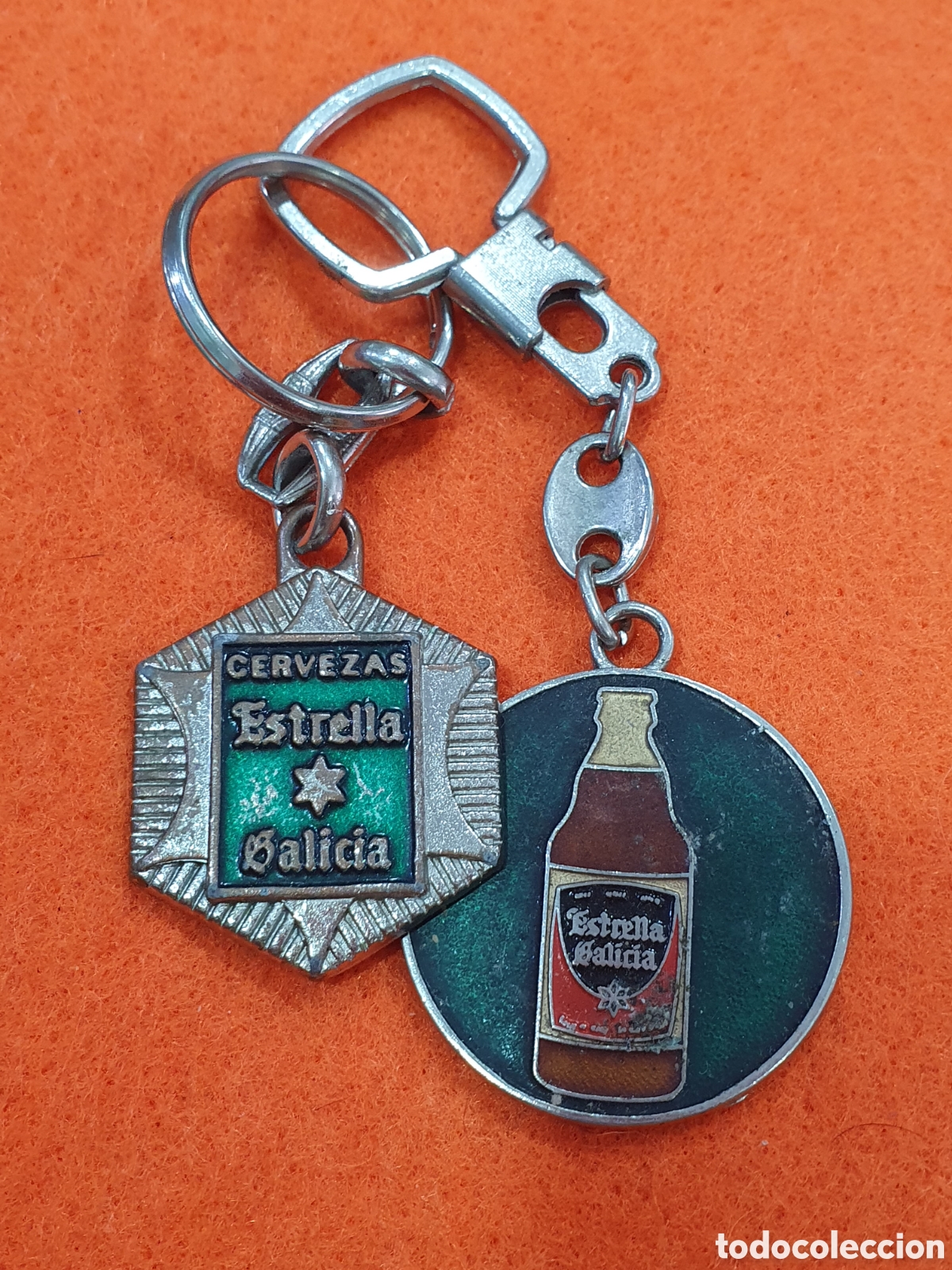 Collection of Keychains: 2 llaveros Estrella Galicia. (L127)