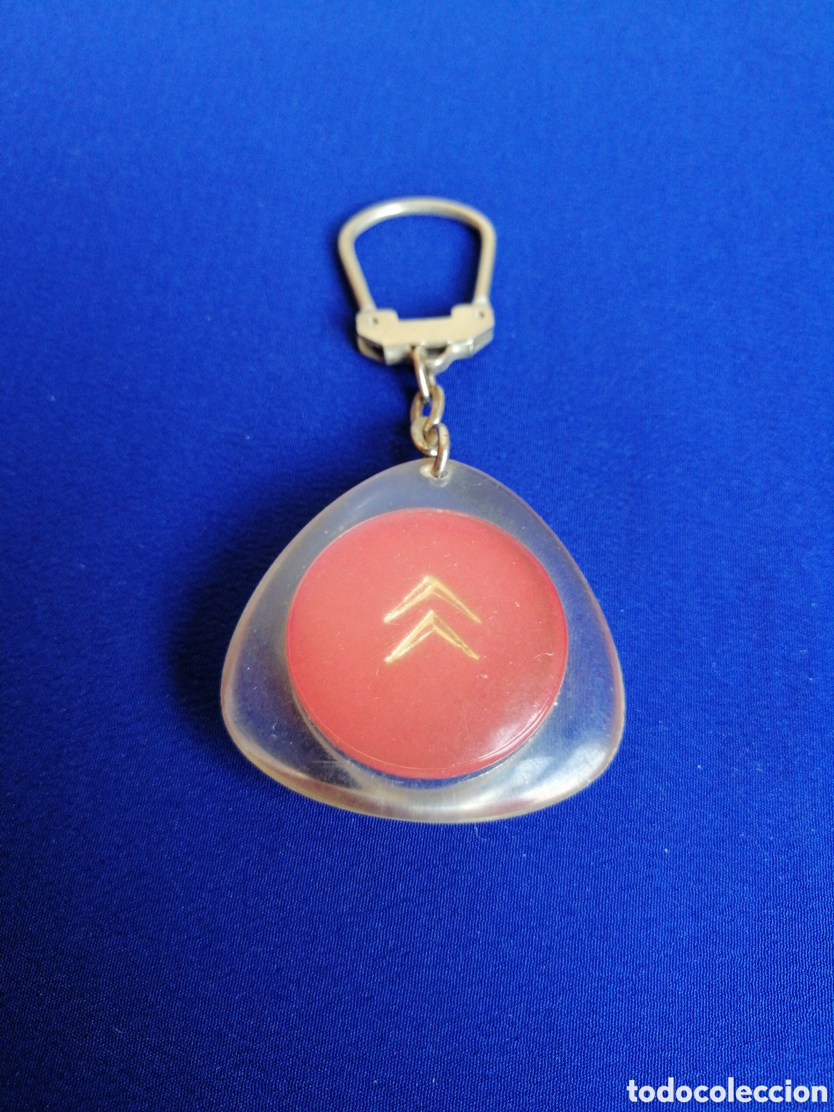 Collection of Keychains: CITROEN GARAGE GIRAUDON SAUVAGNAT - PRESA HERMENT (FRANCE) LLAVERO PUBLICIDAD ANTIGUO