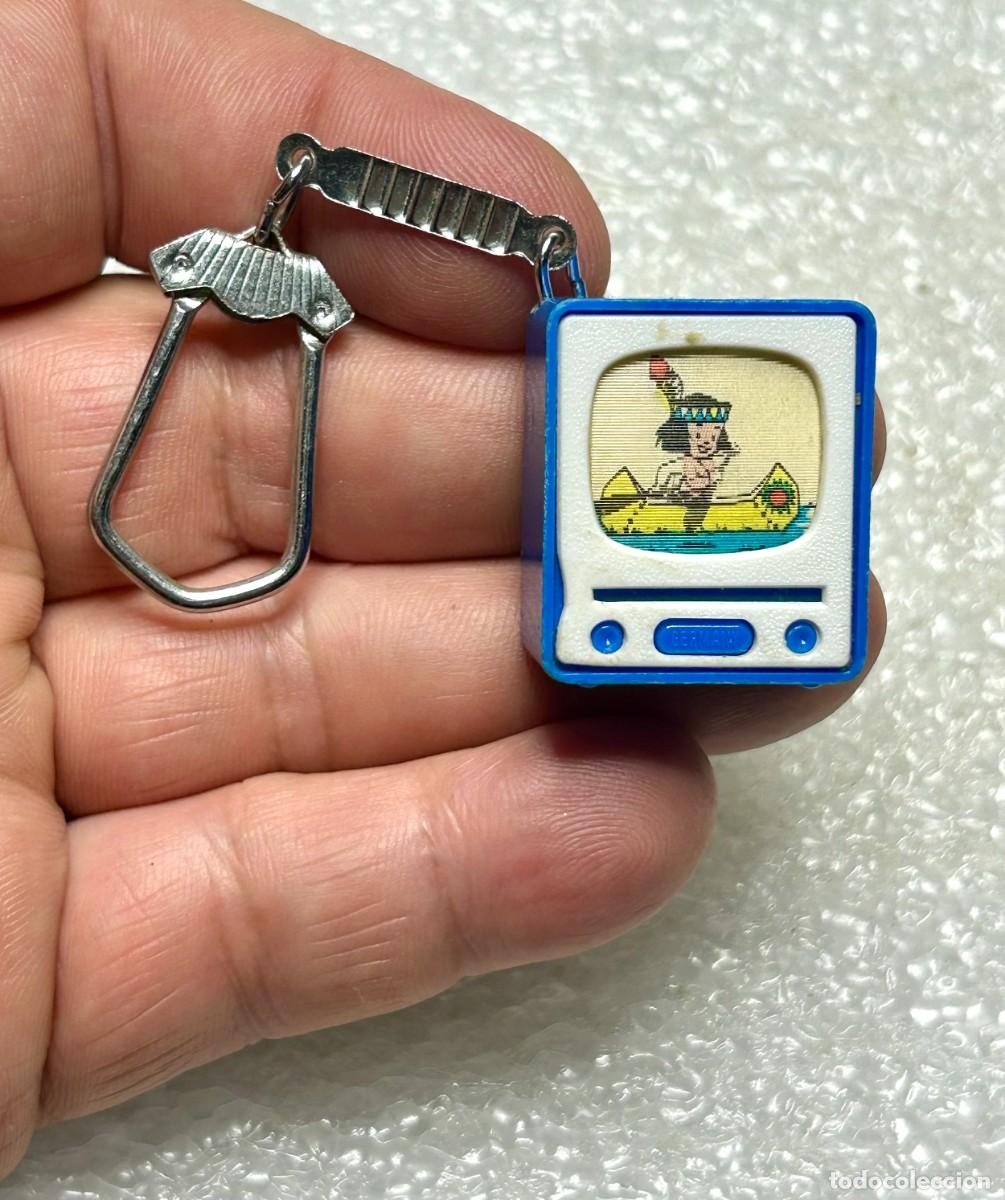 Coleccionismo de llaveros: 4059.Llavero/sacapuntas alem&aacute;n vintage de imagen m&oacute;vil (Flicker) con forma de televisor en miniatura