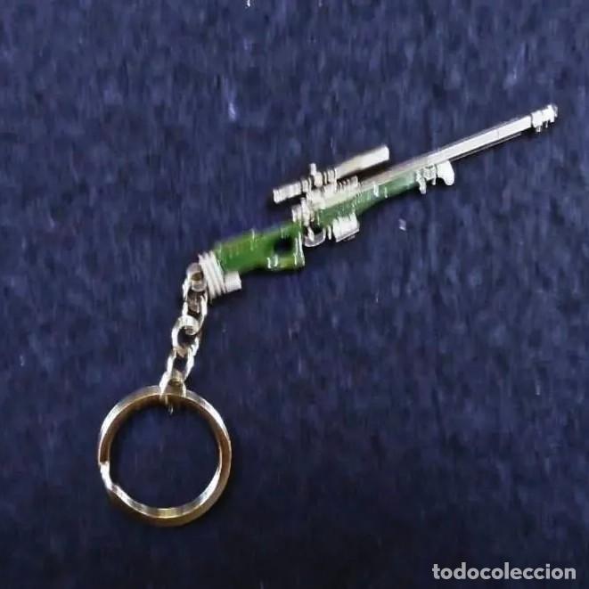 Collection of Keychains: LLAVERO FUSIL DE FRANCOTIRADOR BRITANICO MAGNUN L115A1 EN METAL. MED. 2 X 9-15CMS