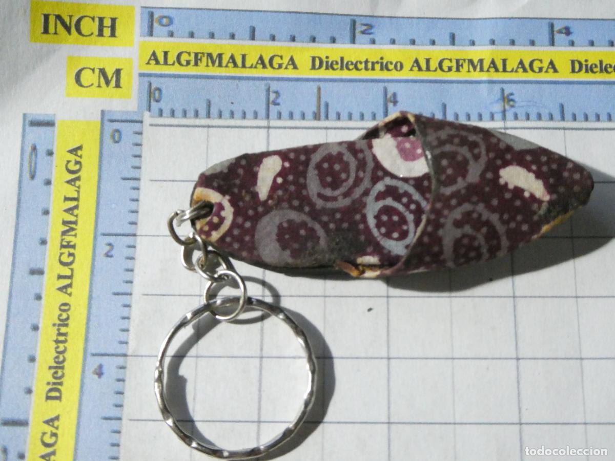 Coleccionismo de llaveros: LLAVERO DE FIGURITAS MINIATURAS. ZAPATO SANDALIA BABUCHA