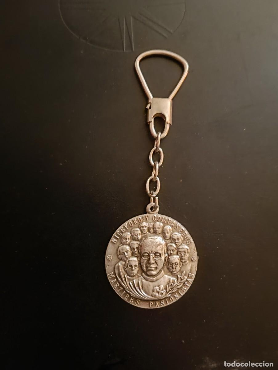Coleccionismo de llaveros: LLAVERO RECUERDO BEATIFICACION NICEFORO Y OTROS MARTIRES PASIONISTAS - ROMA JUAN PABLO II 1989