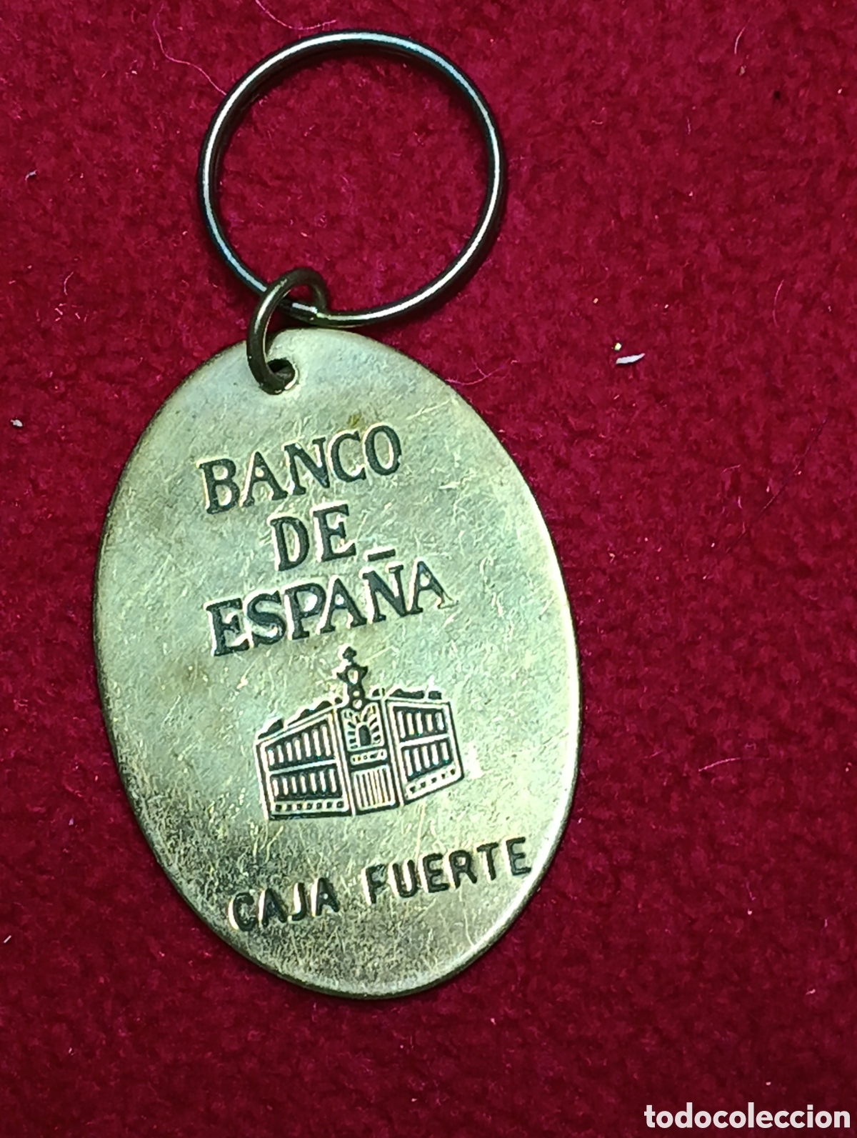 Coleccionismo de llaveros: Llavero Banco de Espa&ntilde;a. En metal