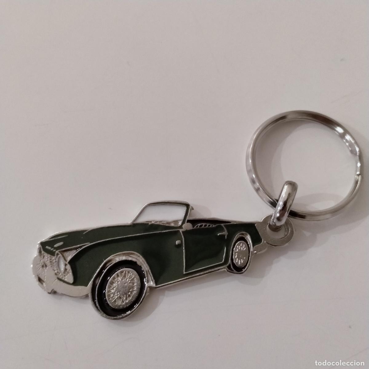 Collection of Keychains: llavero triumph TR4 verde