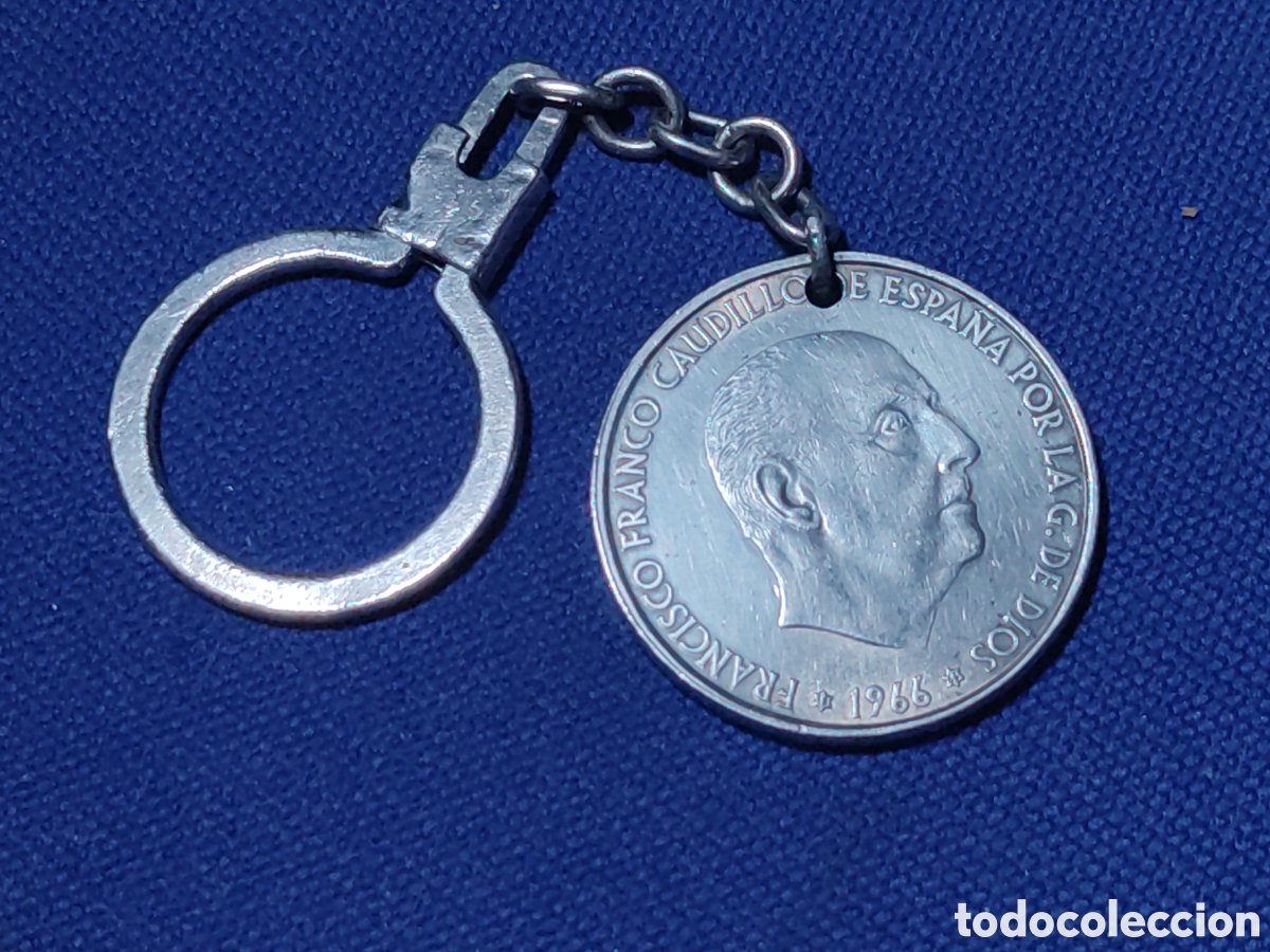 Coleccionismo de llaveros: Llavero de plata moneda de 100 pesetas de Franco de 1966