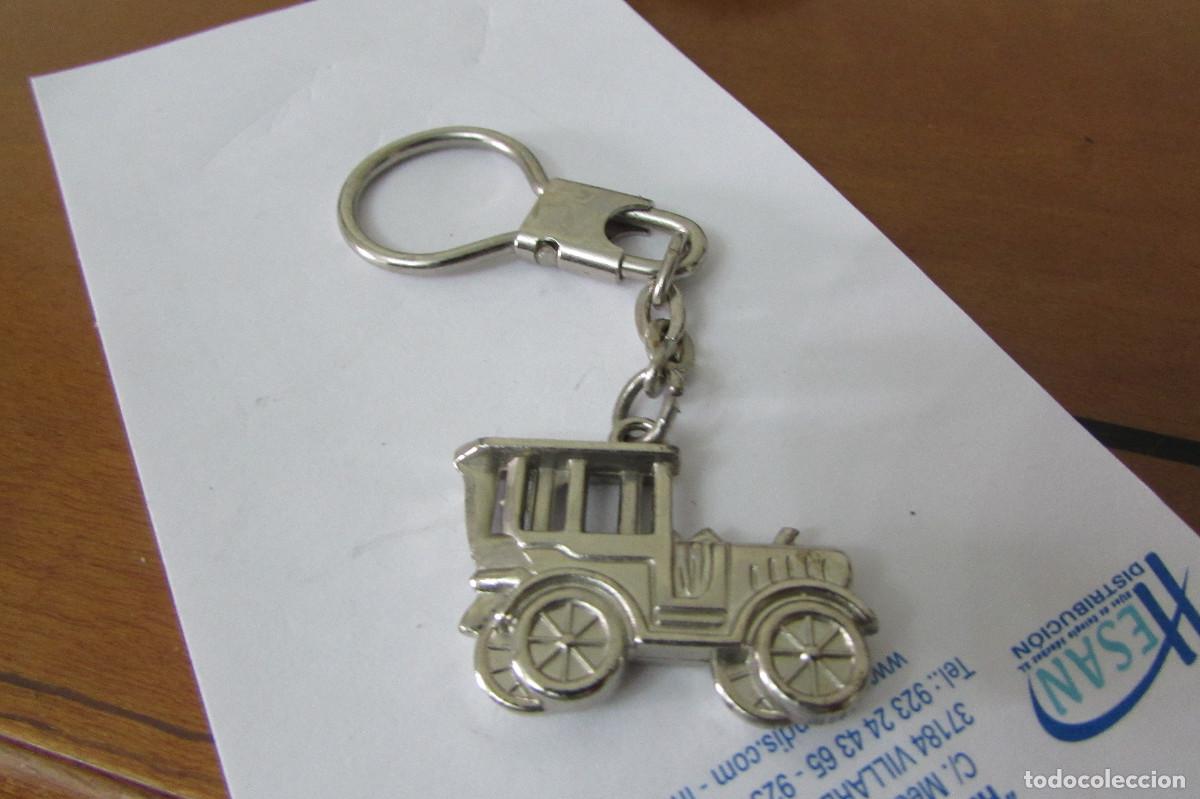 Coleccionismo de llaveros: LLAVERO - COCHE ANTIGUO DE EPOCA METALICO
