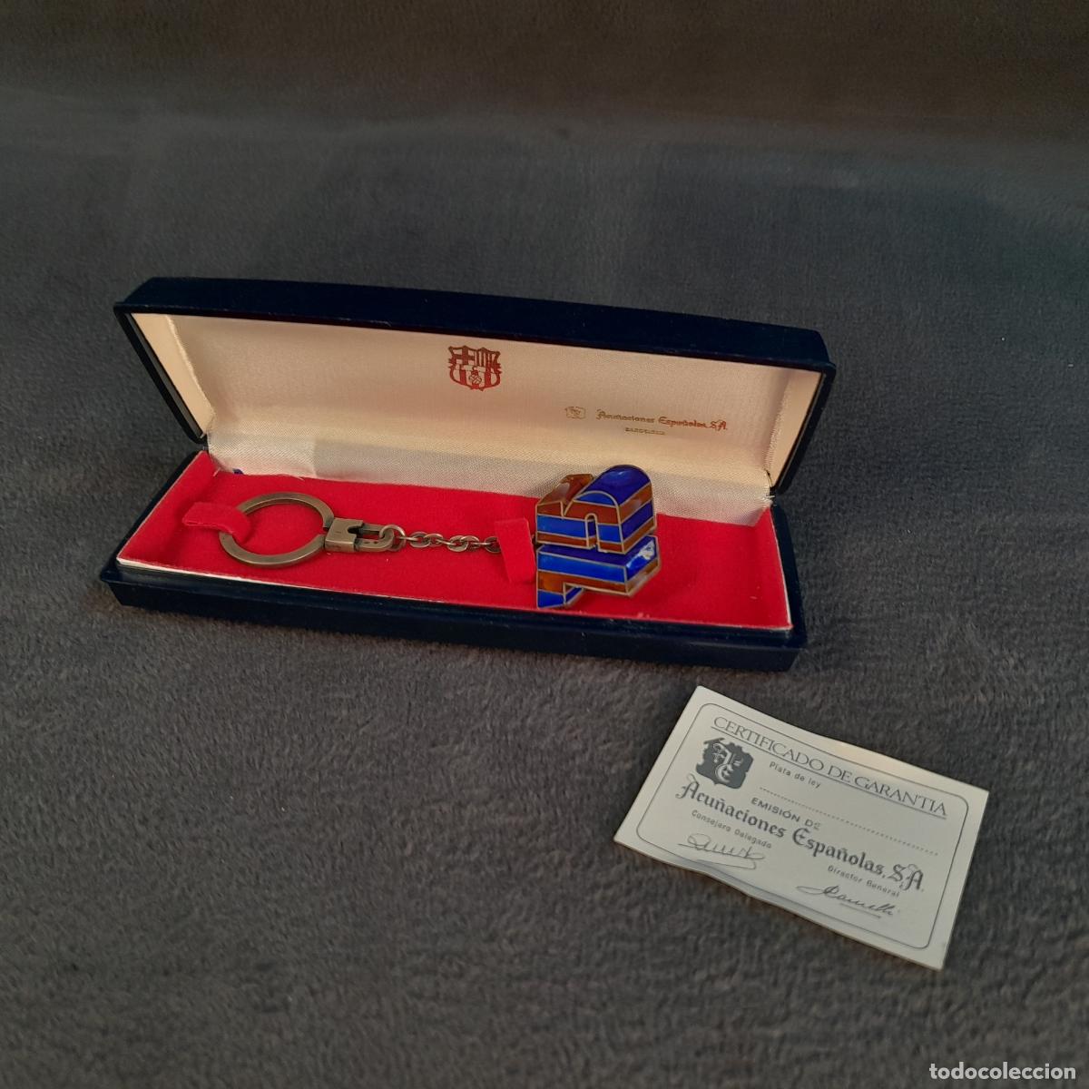 Sammlung von Schl&uuml;sselanh&auml;ngern: J-4556. LLAVERO DE PLATA DEL F&Uacute;TBOL CLUB BARCELONA. EDCI&Oacute;N DE ACU&Ntilde;ACIONES ESPA&Ntilde;OLAS, S.A. S.XX