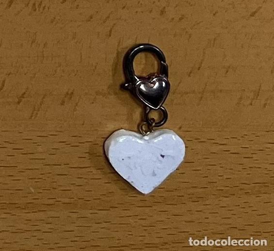 Coleccionismo de llaveros: Llavero Coraz&oacute;n Artesanal Blanco