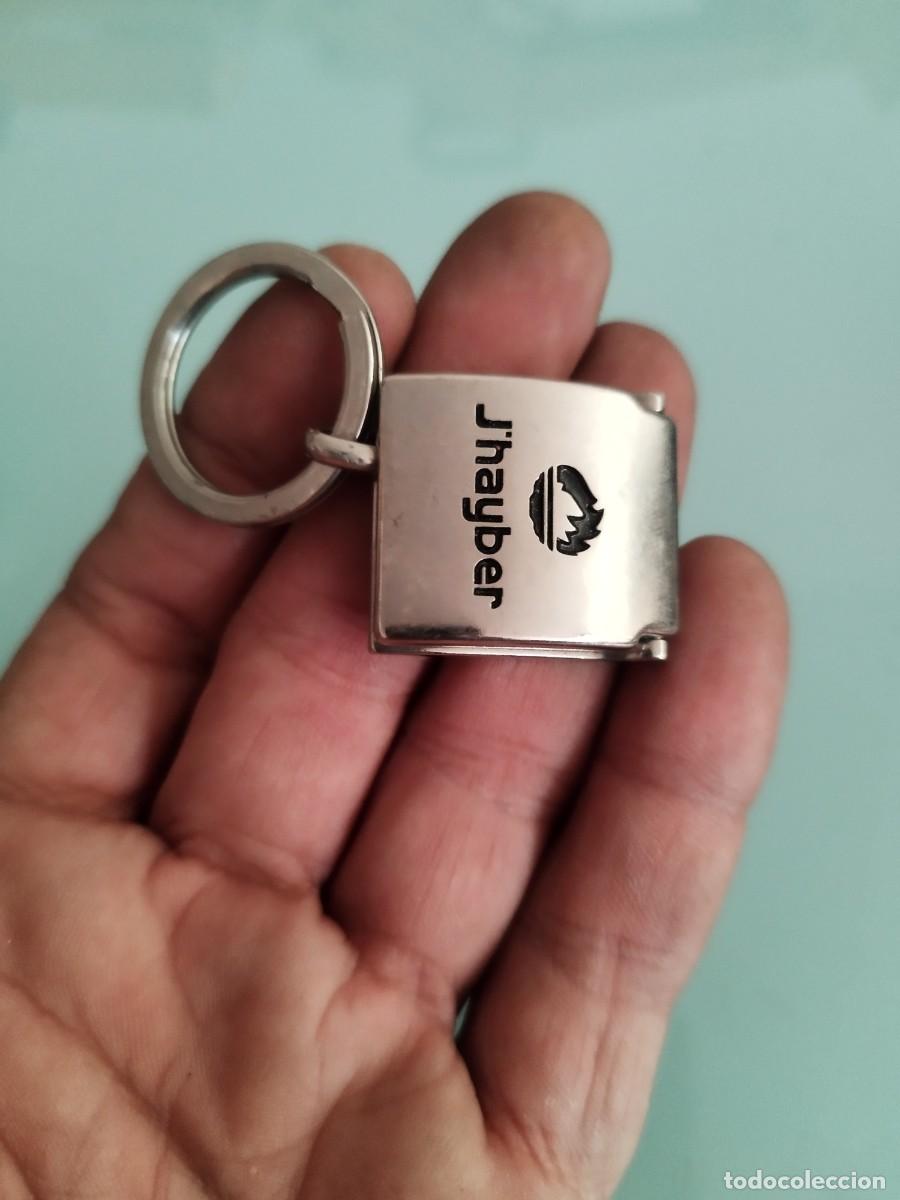 Coleccionismo de llaveros: Llavero met&aacute;lico de la marca J'hayber . Calzado y ropa deportiva.